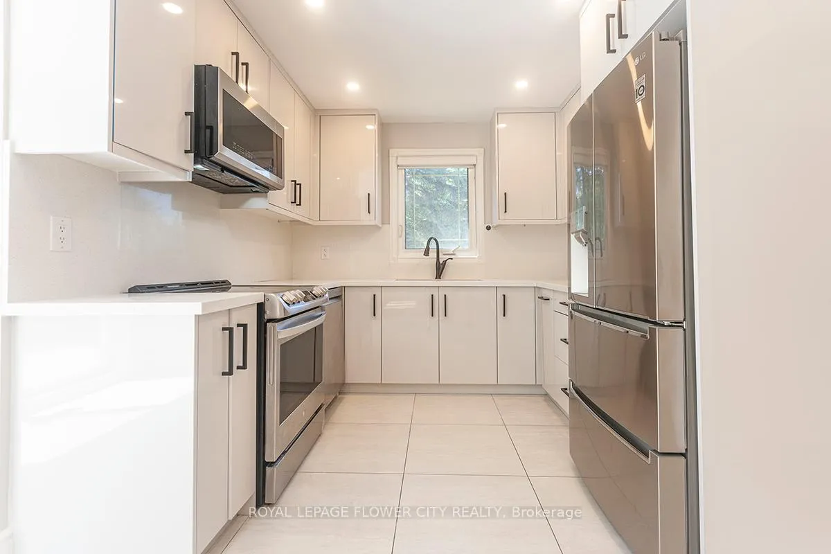Photo 15 of 1 St Michaels Crescent, Caledon, Bolton North — HOMEH