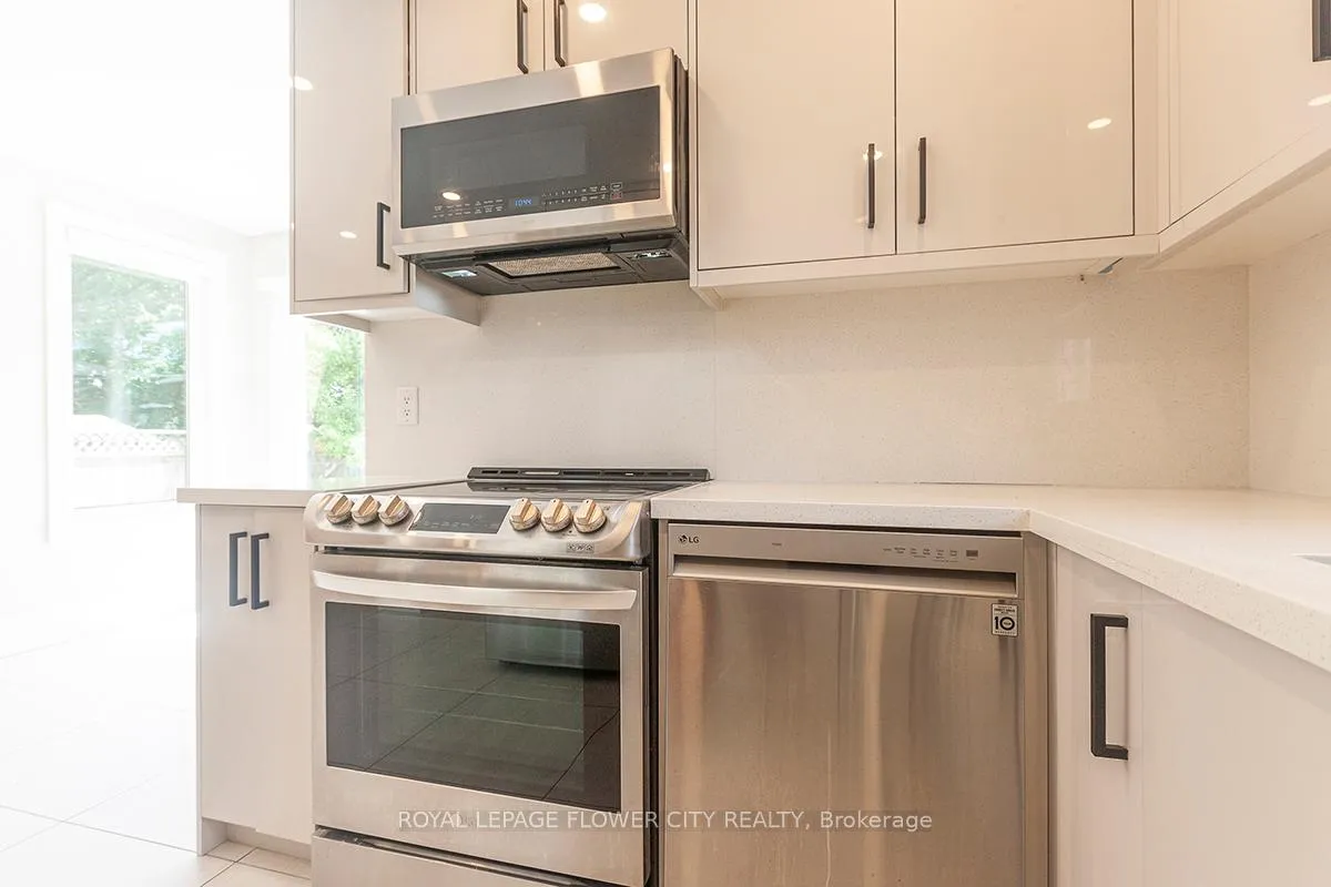 Photo 16 of 1 St Michaels Crescent, Caledon, Bolton North — HOMEH