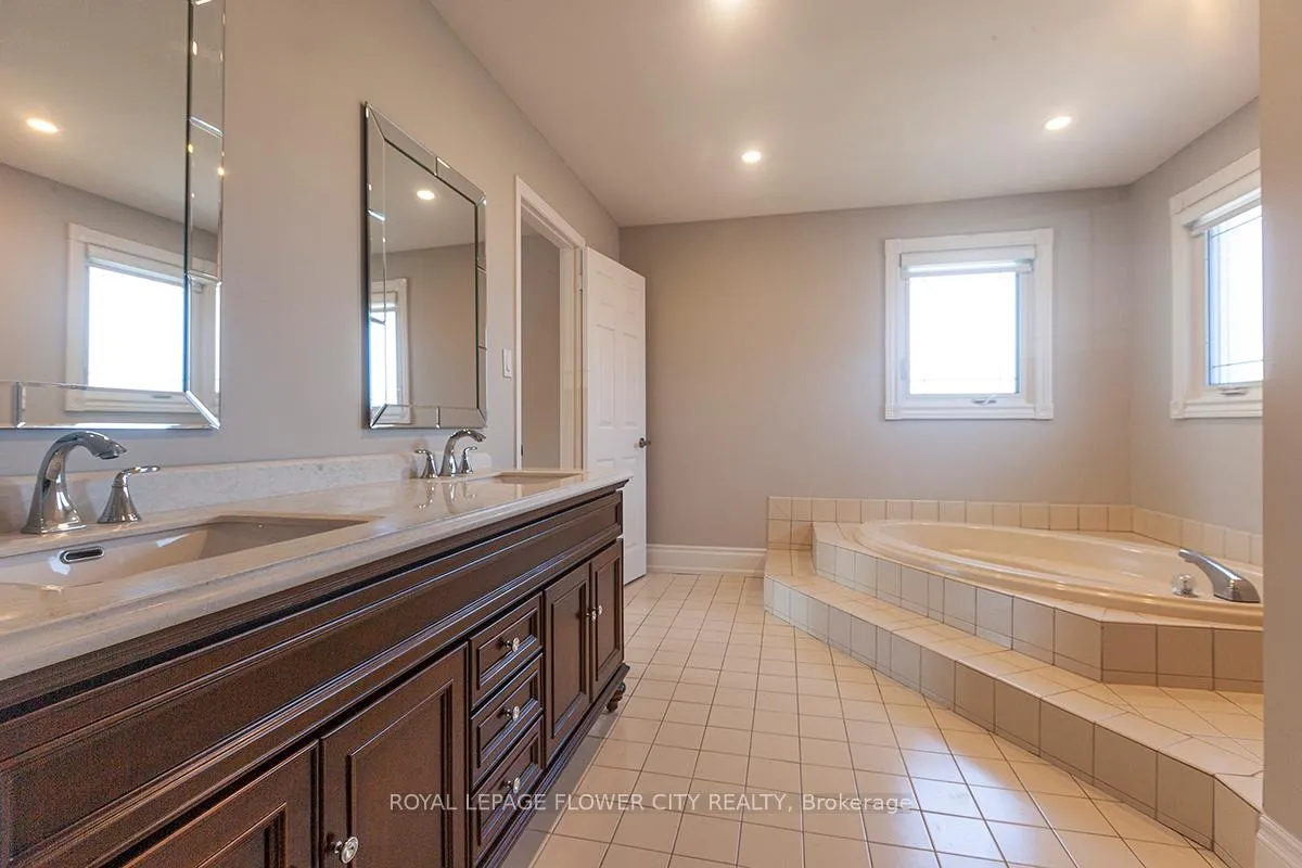 Photo 26 of 1 St Michaels Crescent, Caledon, Bolton North — HOMEH