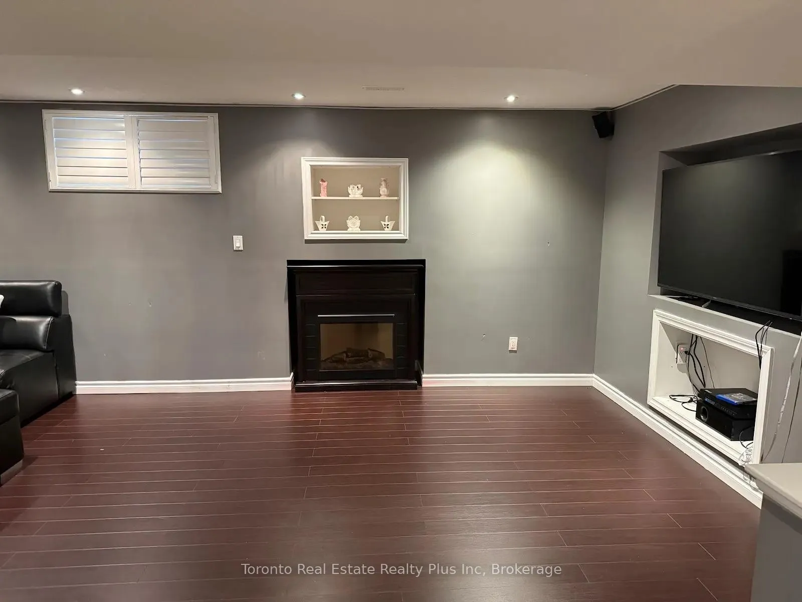 Photo 2 of Unit BSMT, 4 Paddington Road, Brampton, Bram East — HOMEH