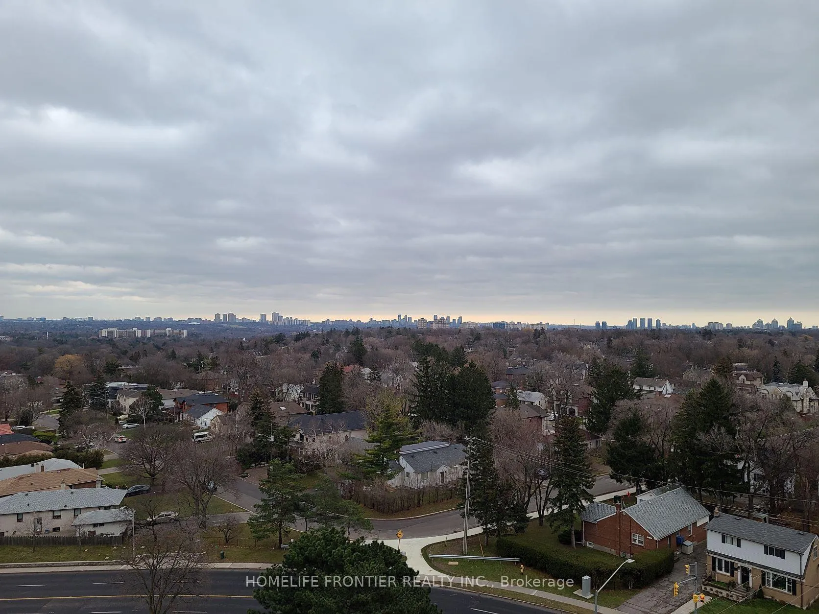 Photo 17 of Unit 906, 7167 Yonge Street, Markham, Grandview — HOMEH
