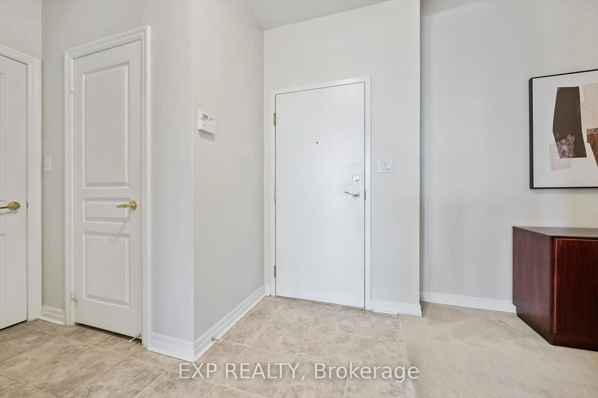 Photo 5 of Unit 607, 70 Port Street E, Mississauga, Port Credit — HOMEH