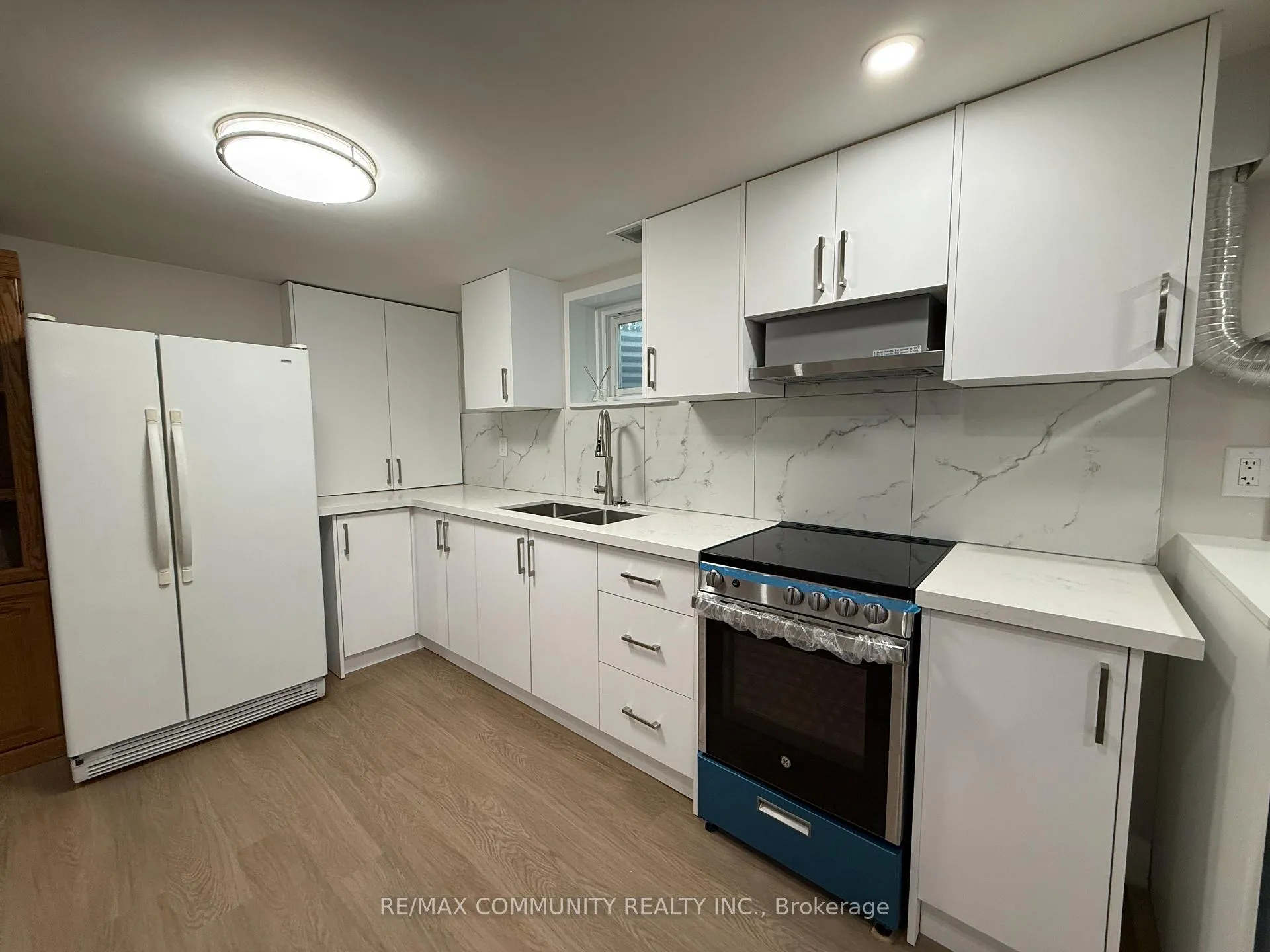 Photo 5 of Unit LOWER, 31 Friar Tuck Road, Markham, Bullock — HOMEH
