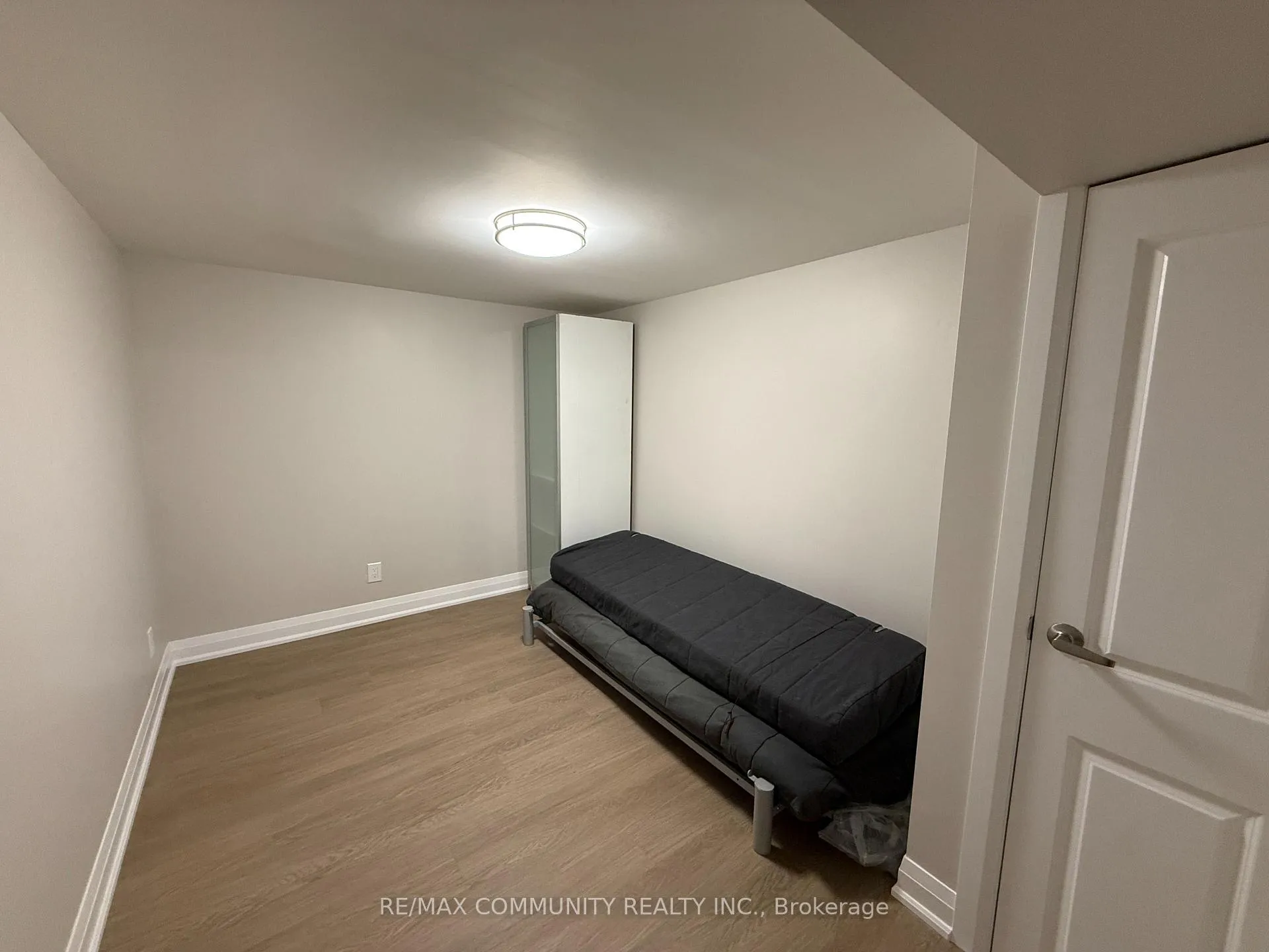 Photo 7 of Unit LOWER, 31 Friar Tuck Road, Markham, Bullock — HOMEH