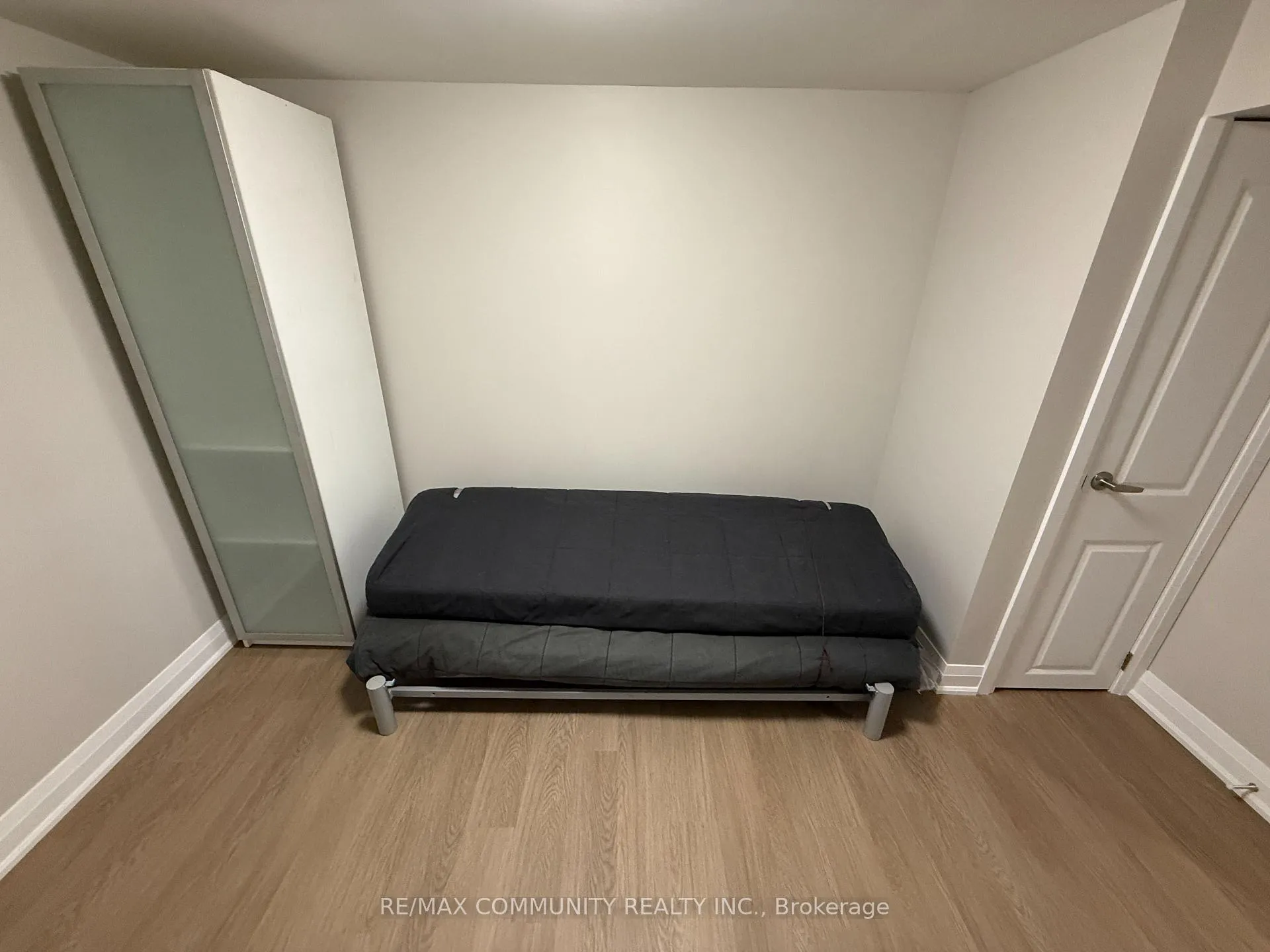 Photo 8 of Unit LOWER, 31 Friar Tuck Road, Markham, Bullock — HOMEH