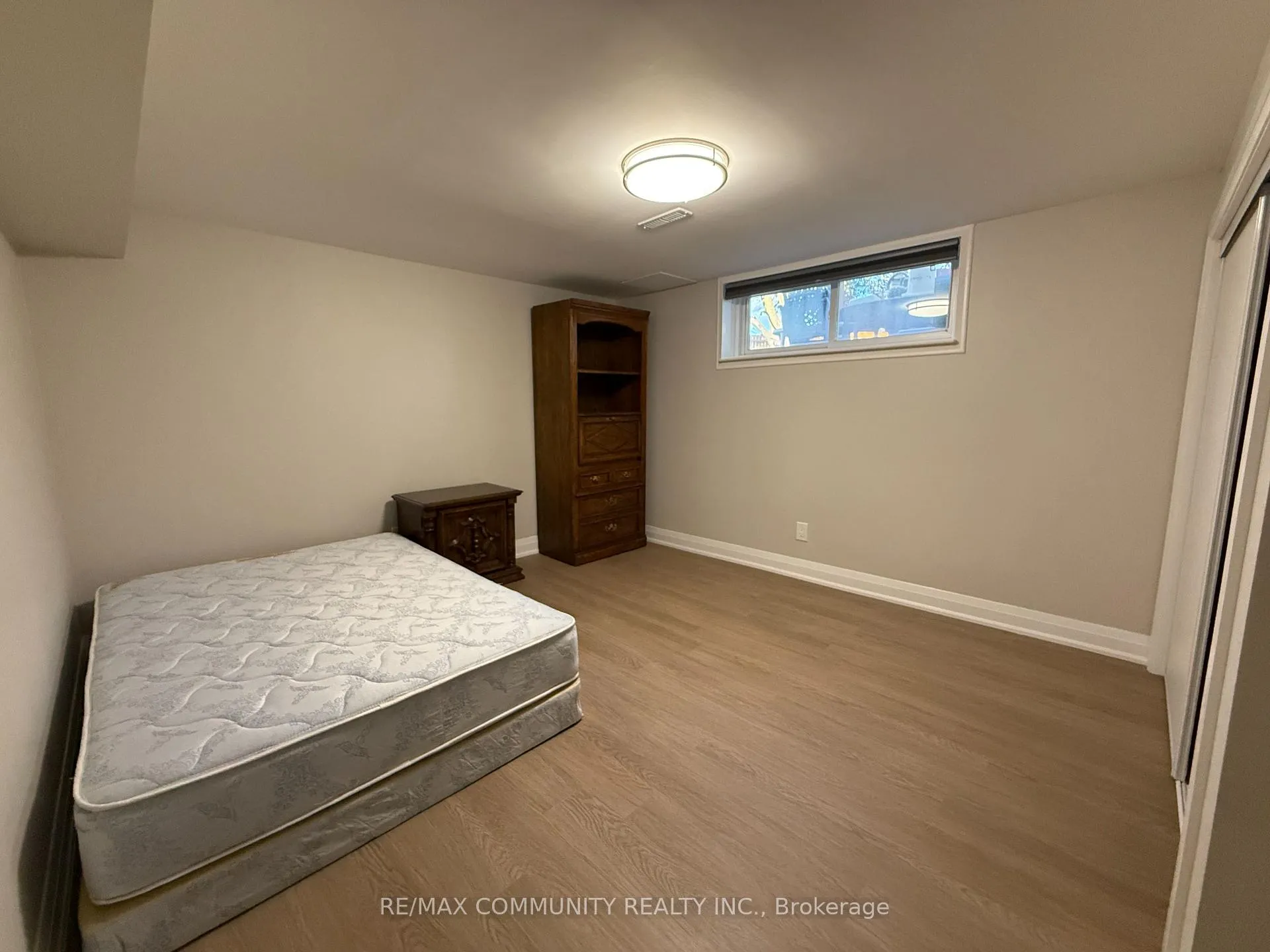 Photo 9 of Unit LOWER, 31 Friar Tuck Road, Markham, Bullock — HOMEH