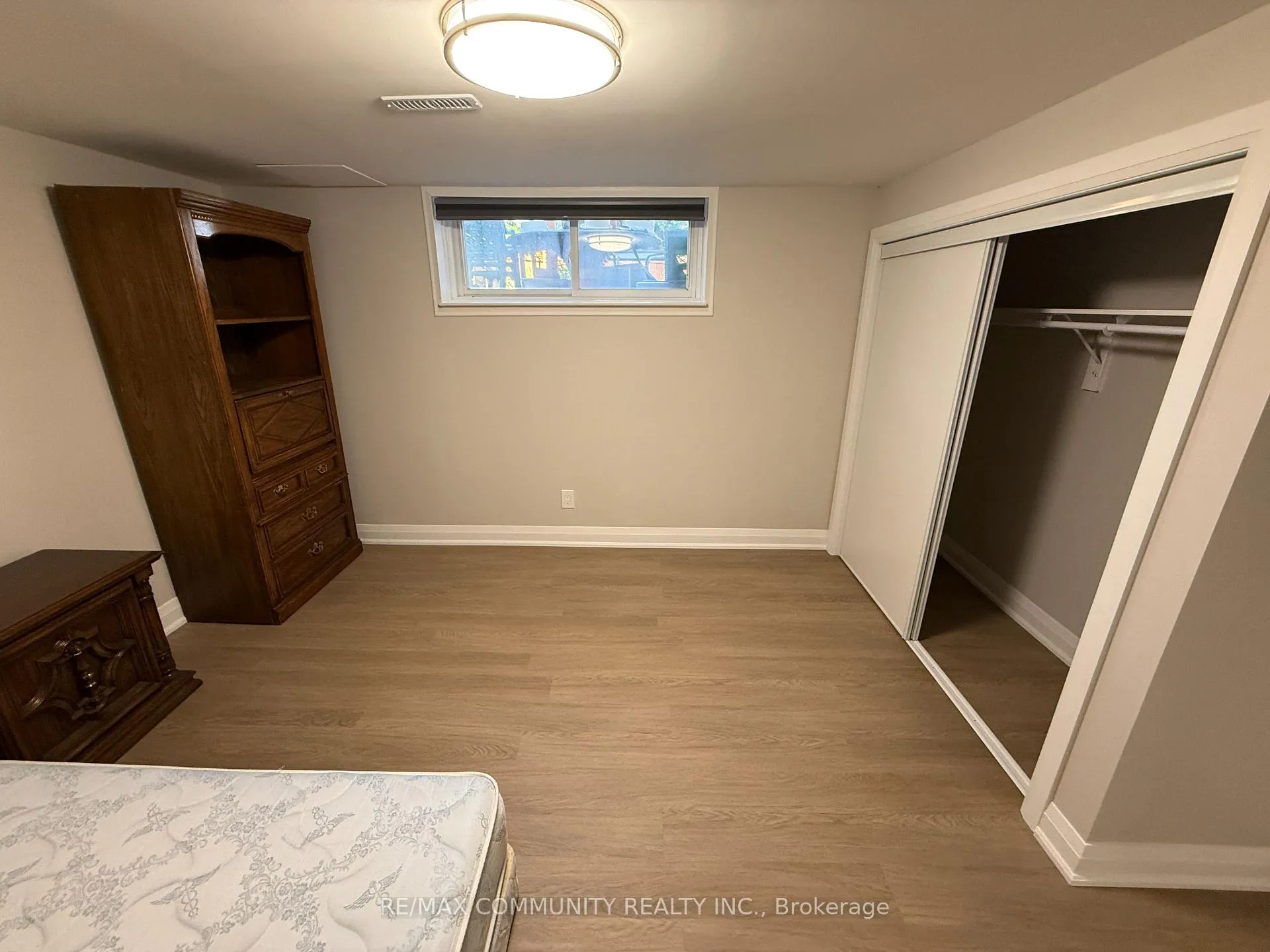 Photo 10 of Unit LOWER, 31 Friar Tuck Road, Markham, Bullock — HOMEH
