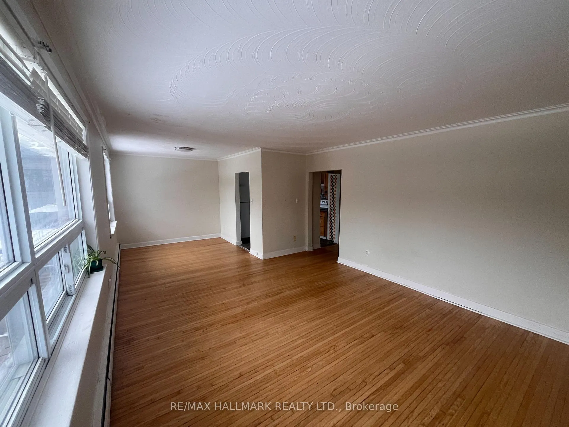 Photo 5 of Unit 2, 2 Bellhaven Road, Toronto, Woodbine Corridor — HOMEH
