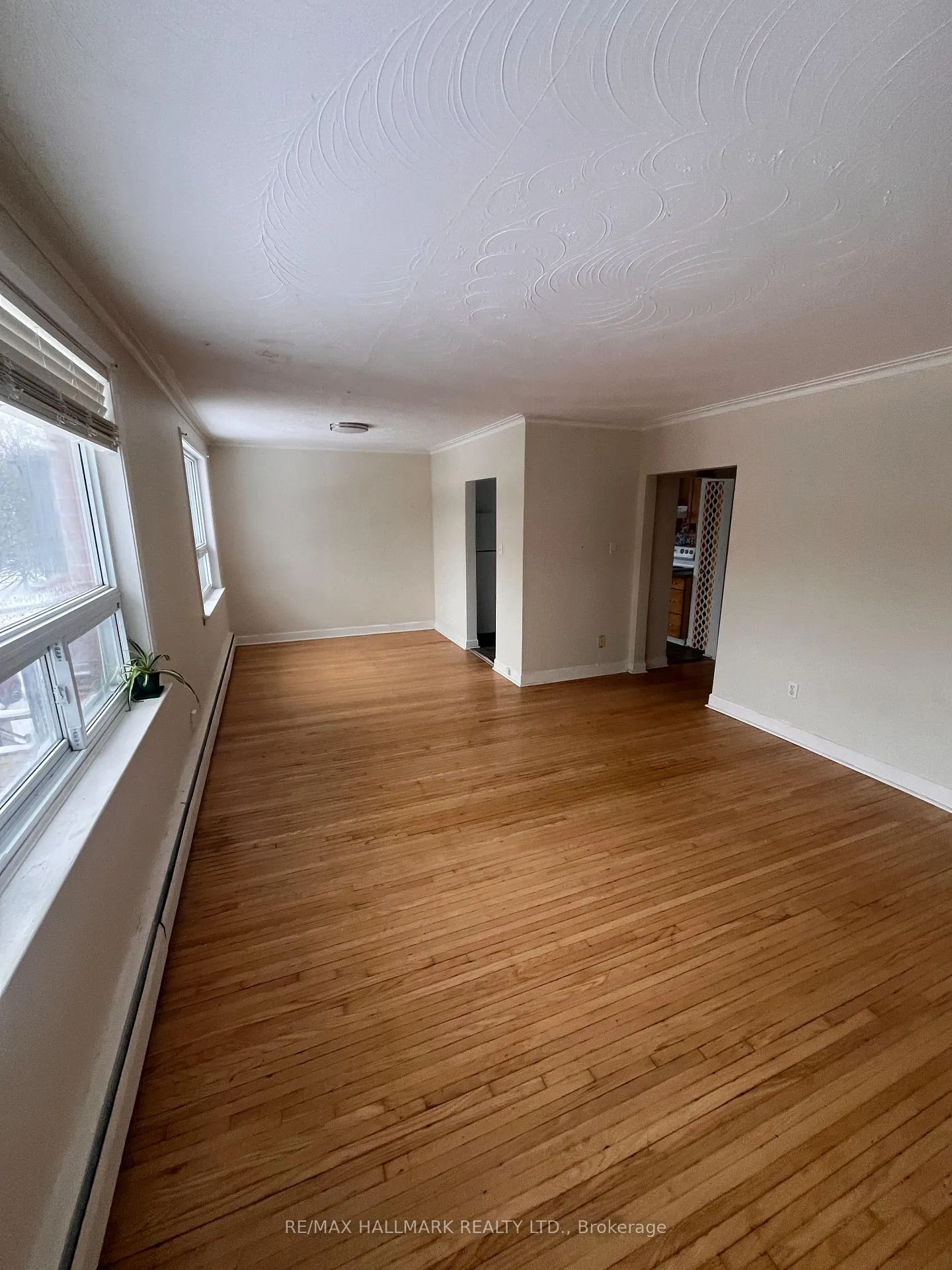Photo 6 of Unit 2, 2 Bellhaven Road, Toronto, Woodbine Corridor — HOMEH