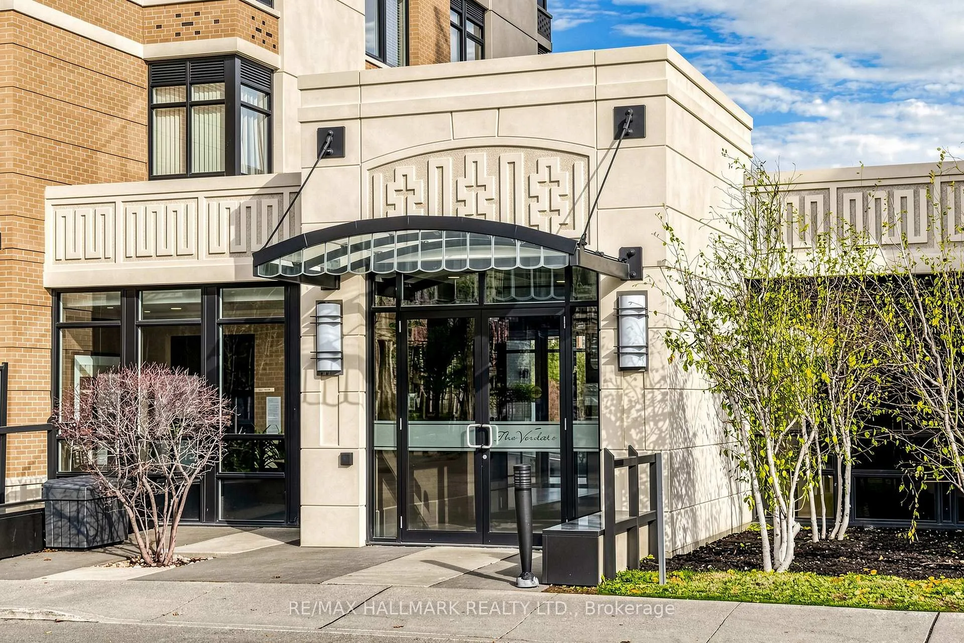 Photo 2 of Unit 203, 151 Upper Duke Crescent, Markham, Unionville — HOMEH