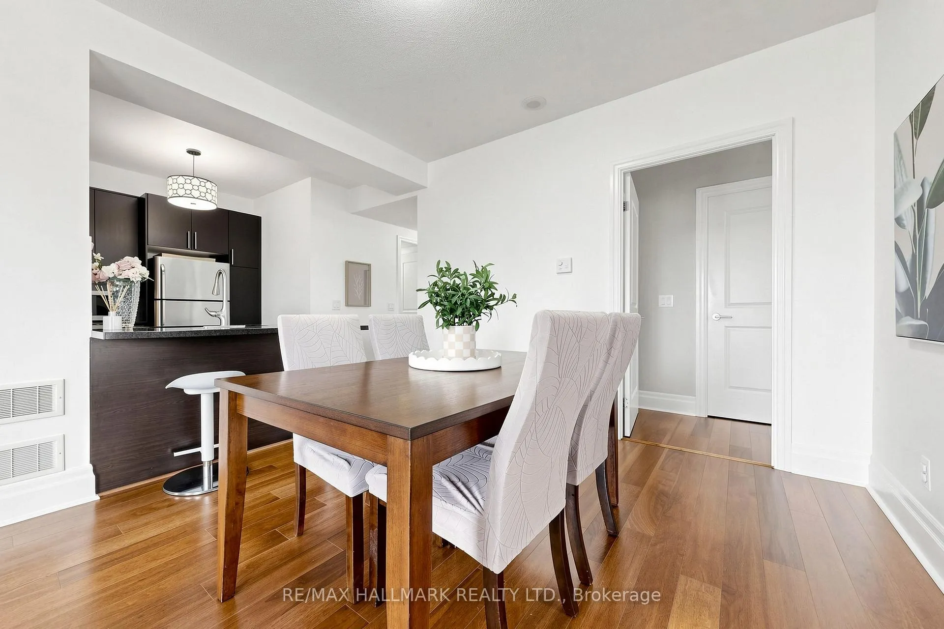 Photo 13 of Unit 203, 151 Upper Duke Crescent, Markham, Unionville — HOMEH
