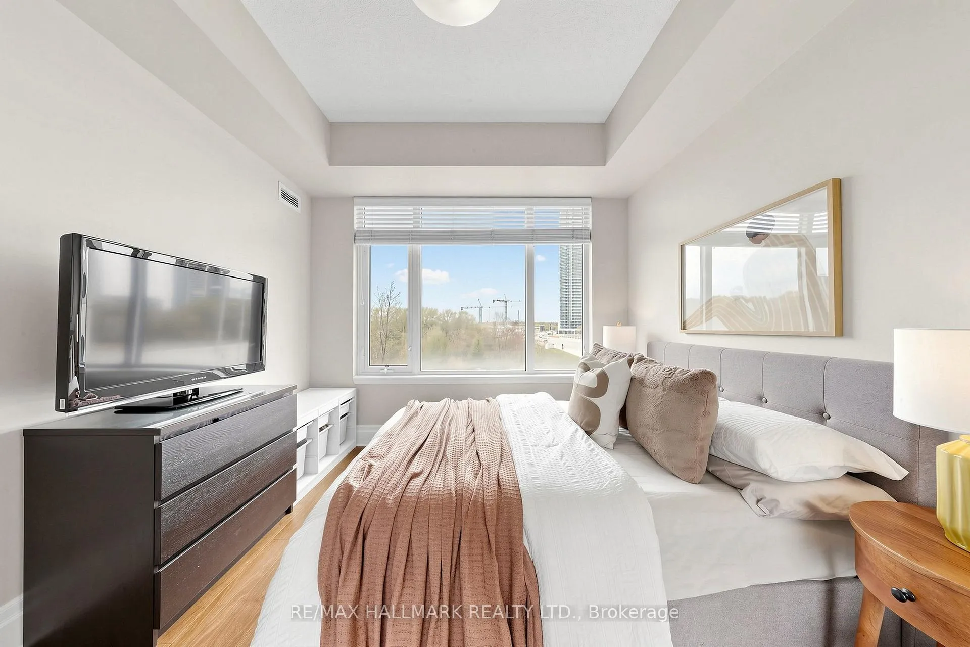 Photo 26 of Unit 203, 151 Upper Duke Crescent, Markham, Unionville — HOMEH