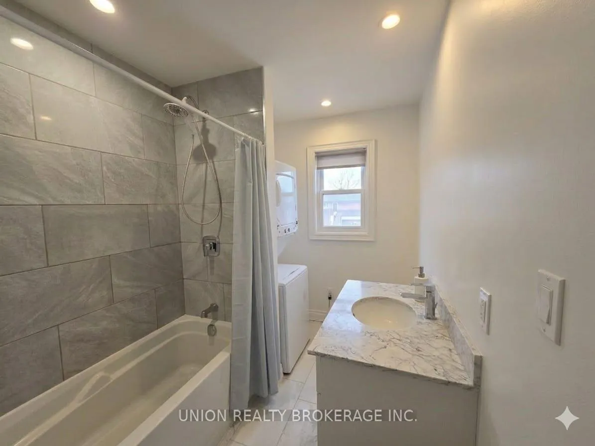 Photo 10 of Unit Upper Unit, 582 Danforth Road, Scarborough, Clairlea-Birchmount — HOMEH