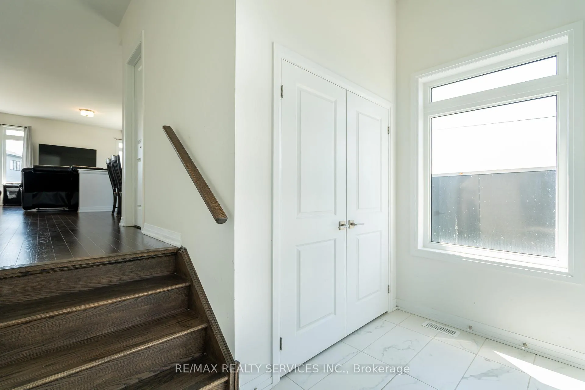 Photo 18 of 3700 Quayside Drive, Severn, West Shore — HOMEH