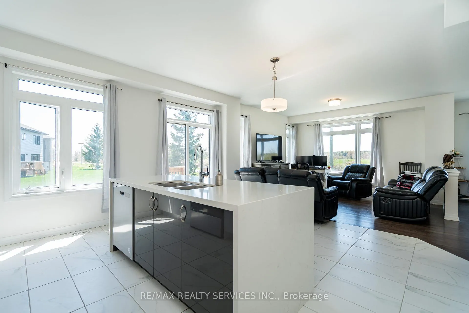 Photo 30 of 3700 Quayside Drive, Severn, West Shore — HOMEH