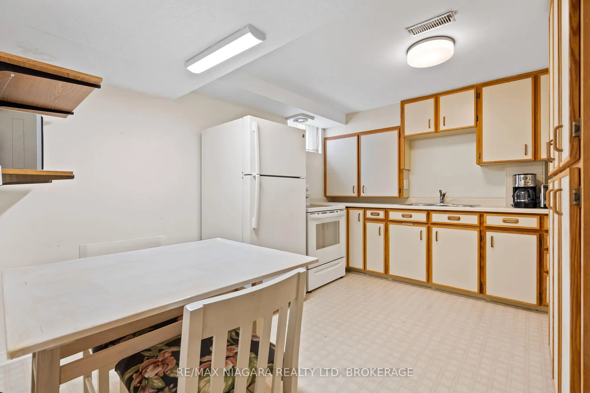 Photo 31 of 15 Deerpark Crescent N, Brampton, Brampton West — HOMEH