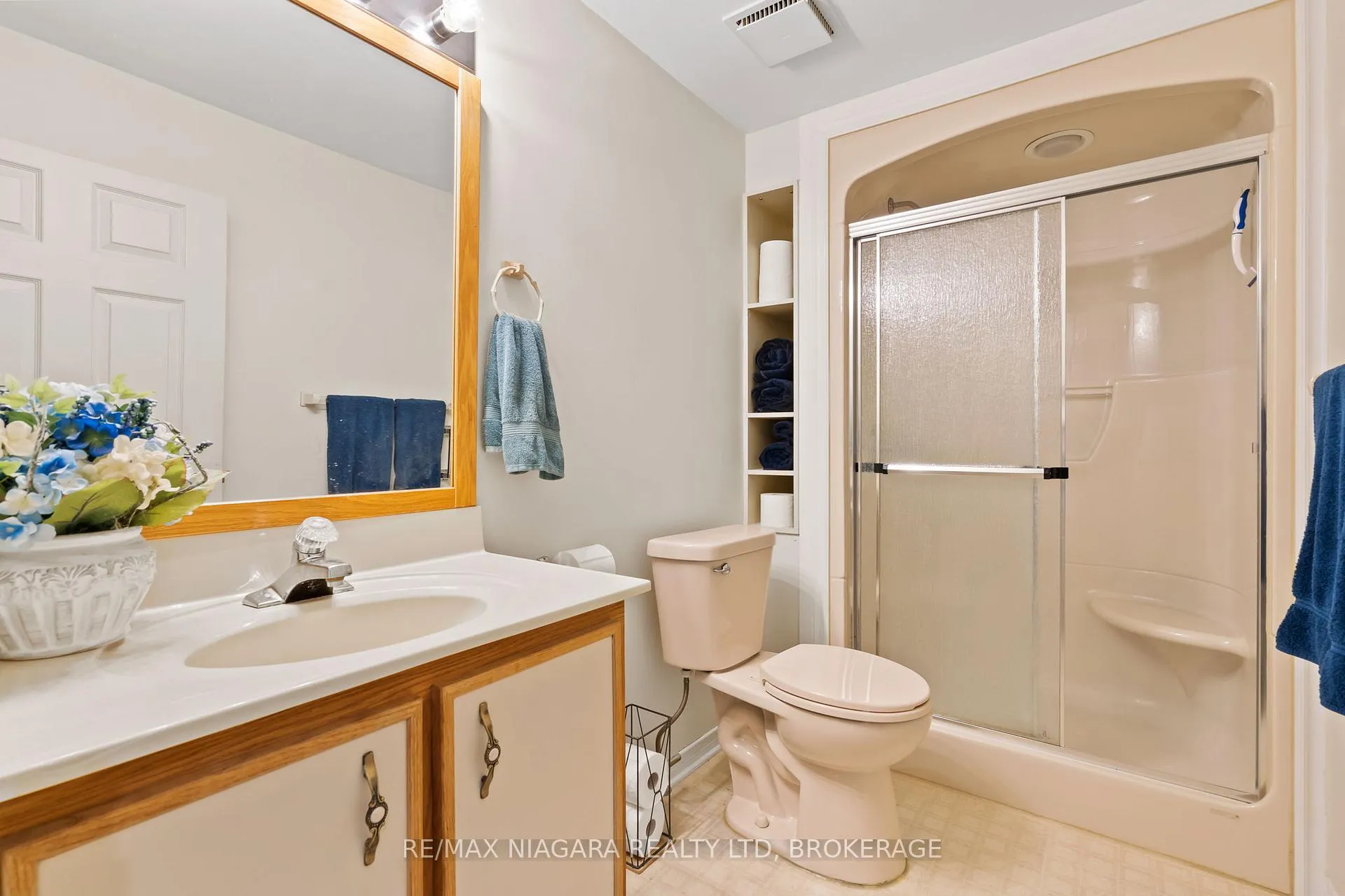 Photo 33 of 15 Deerpark Crescent N, Brampton, Brampton West — HOMEH