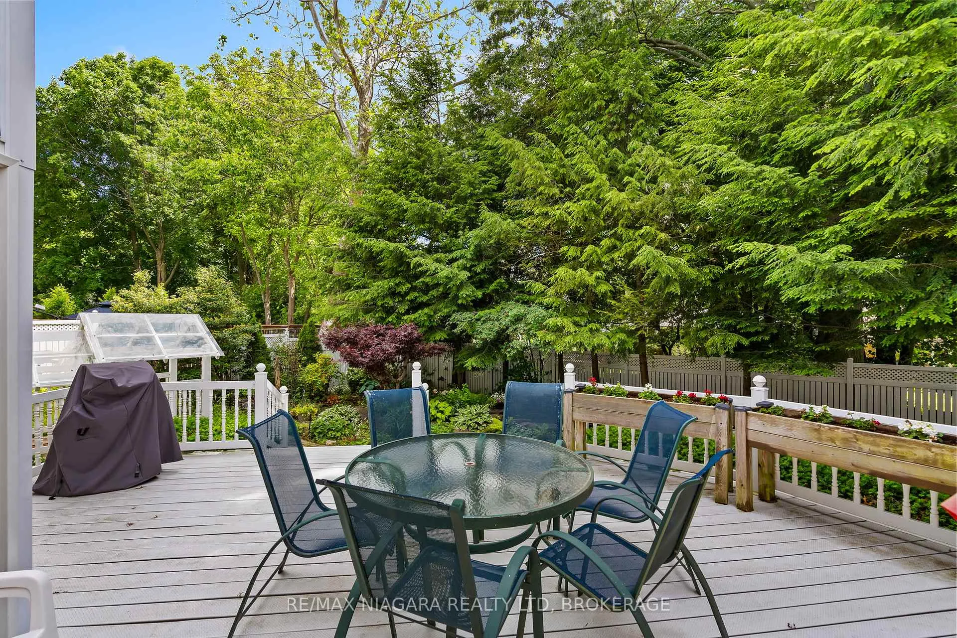 Photo 43 of 15 Deerpark Crescent N, Brampton, Brampton West — HOMEH