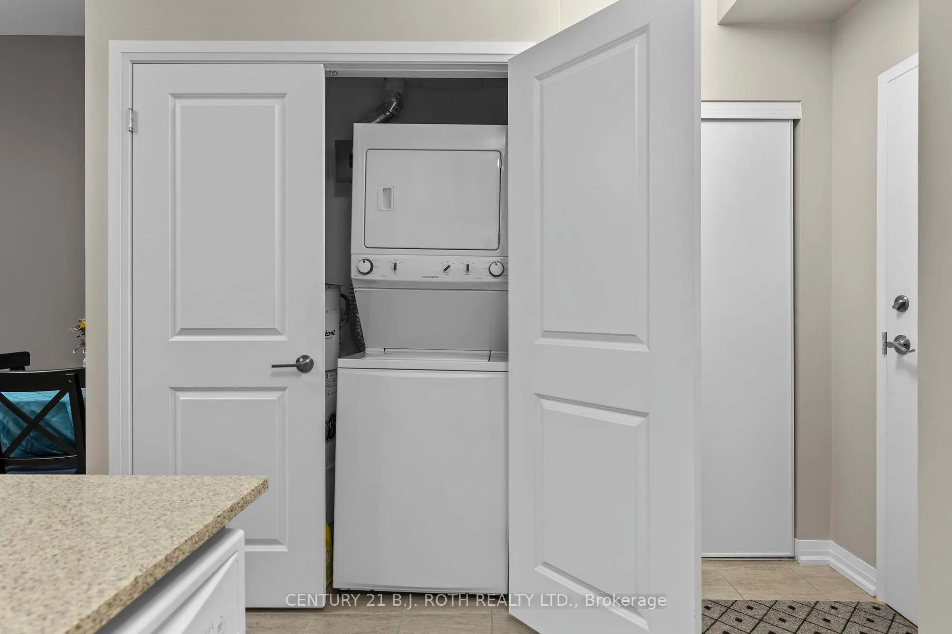 Photo 13 of Unit 107, 300 Essa Road, Barrie, 400 West — HOMEH