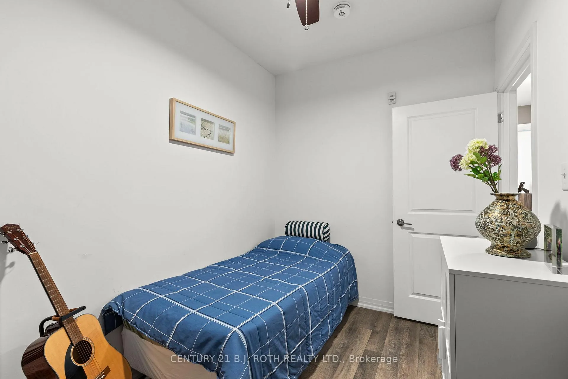 Photo 16 of Unit 107, 300 Essa Road, Barrie, 400 West — HOMEH