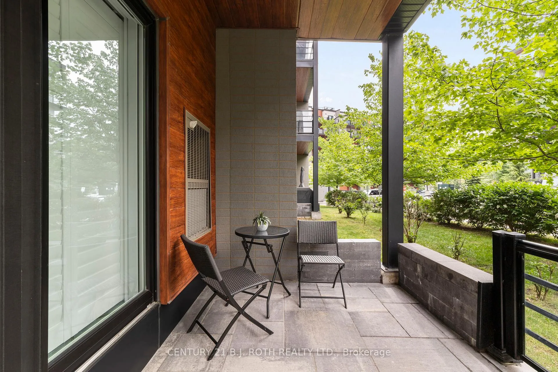 Photo 19 of Unit 107, 300 Essa Road, Barrie, 400 West — HOMEH