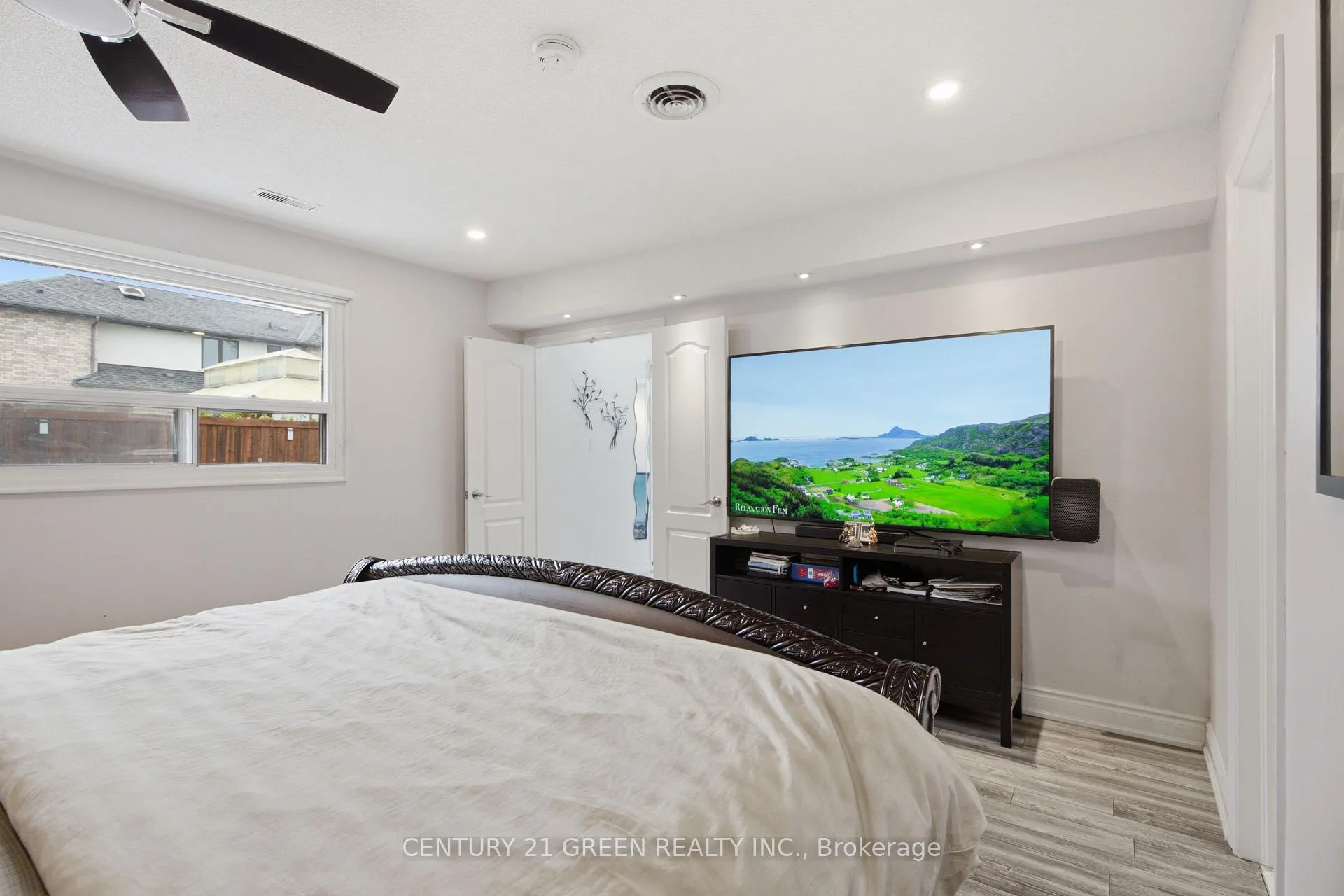 Photo 17 of 7649 Redstone Road, Mississauga, Malton — HOMEH