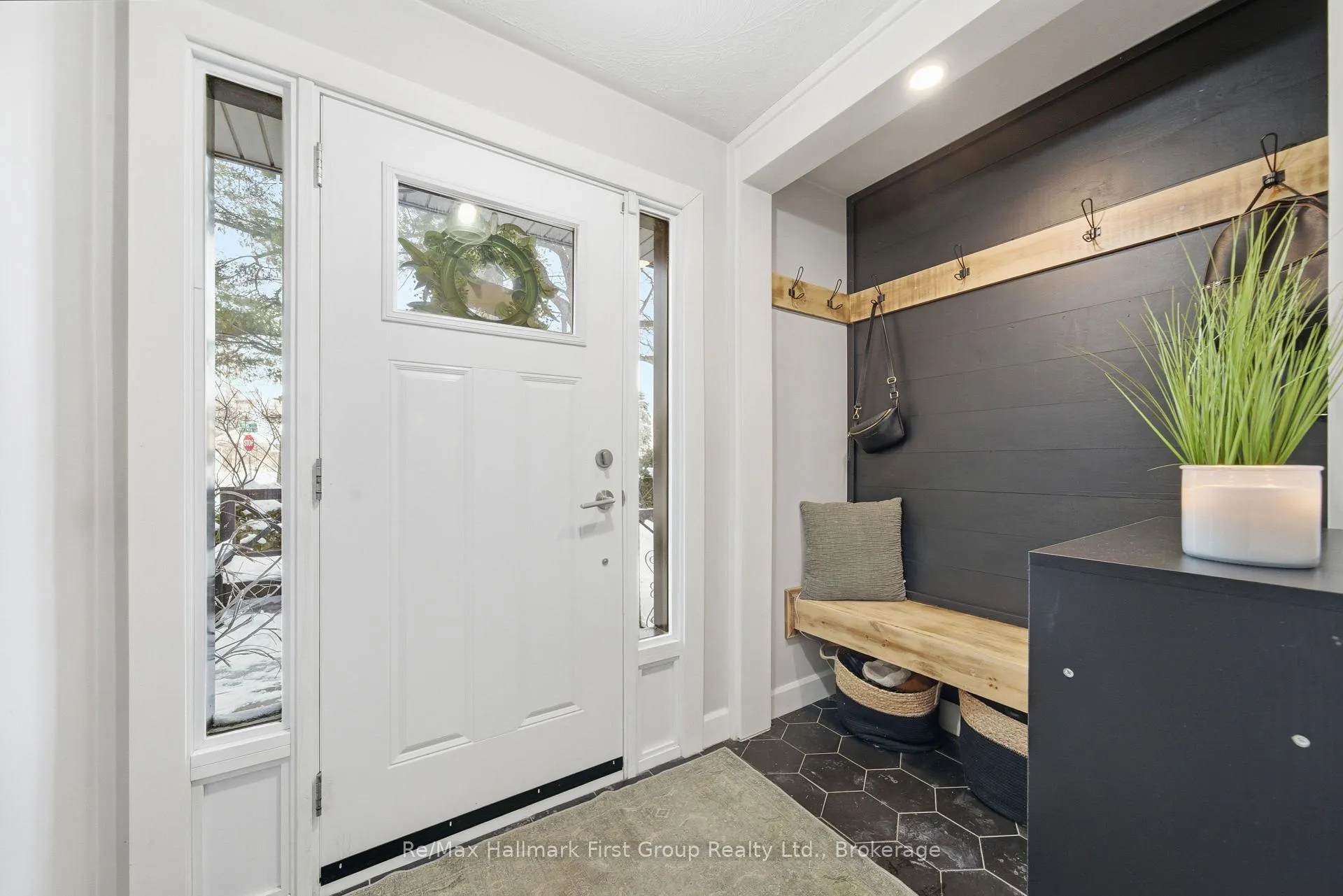 Photo 3 of 41 Freeman Drive, Port Hope — HOMEH