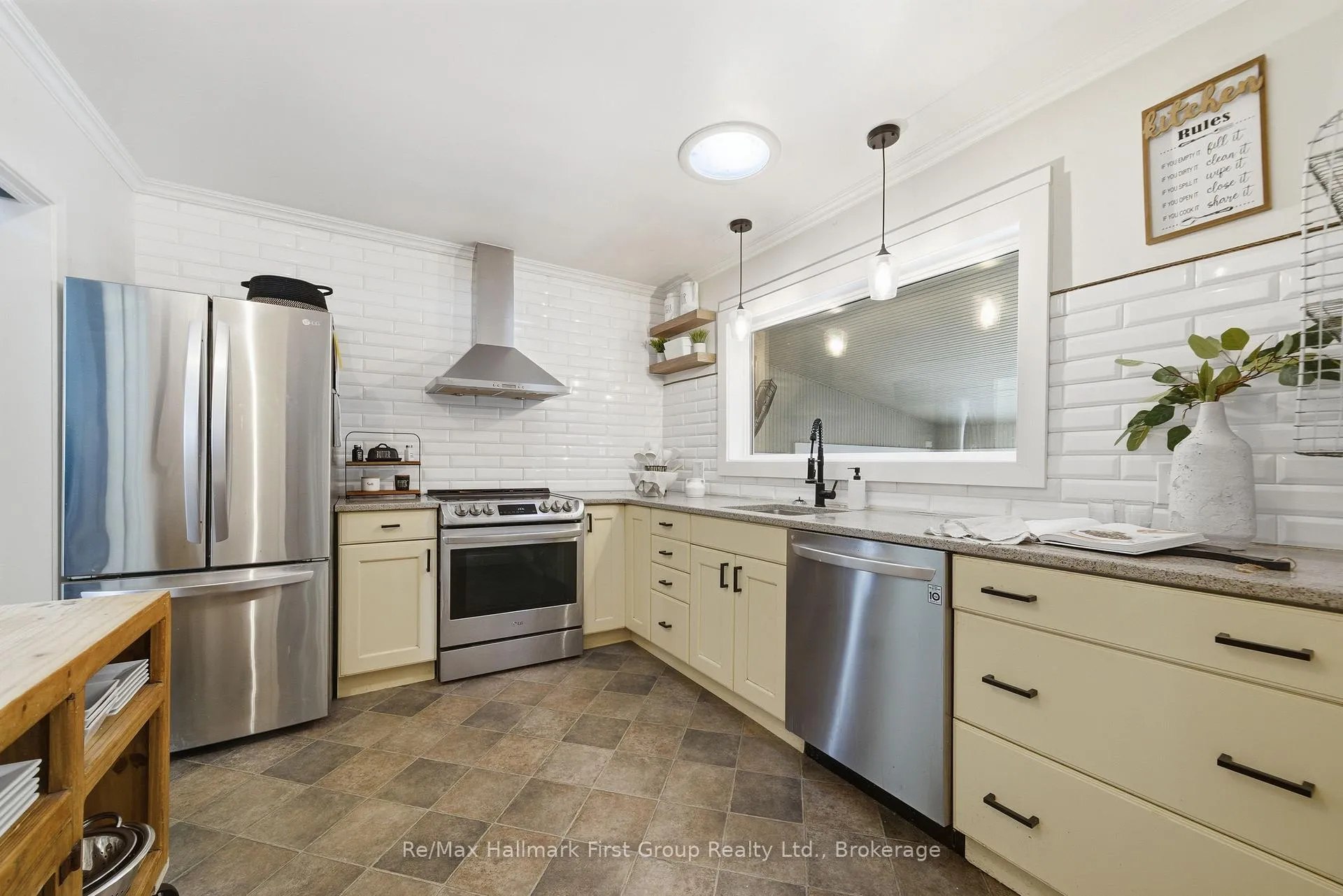 Photo 14 of 41 Freeman Drive, Port Hope — HOMEH