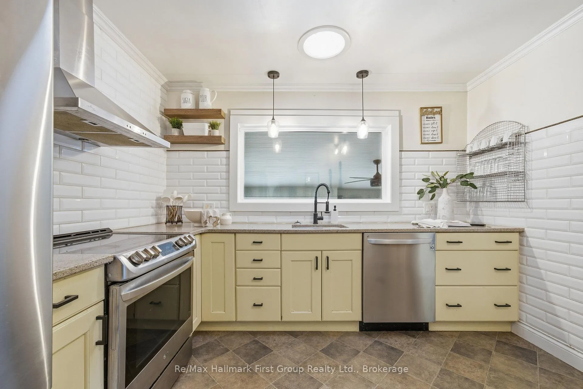 Photo 16 of 41 Freeman Drive, Port Hope — HOMEH