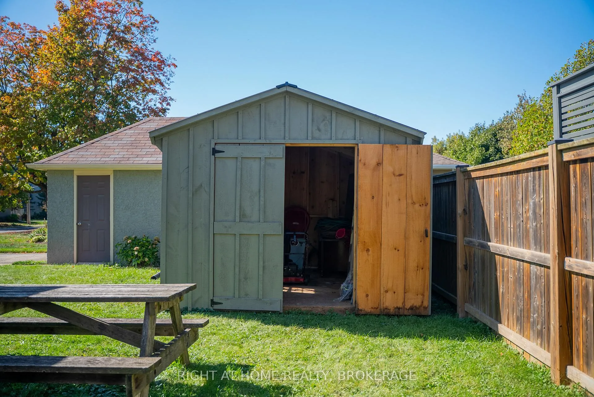 Photo 35 of 57 Edgar Street, Welland, Prince Charles — HOMEH