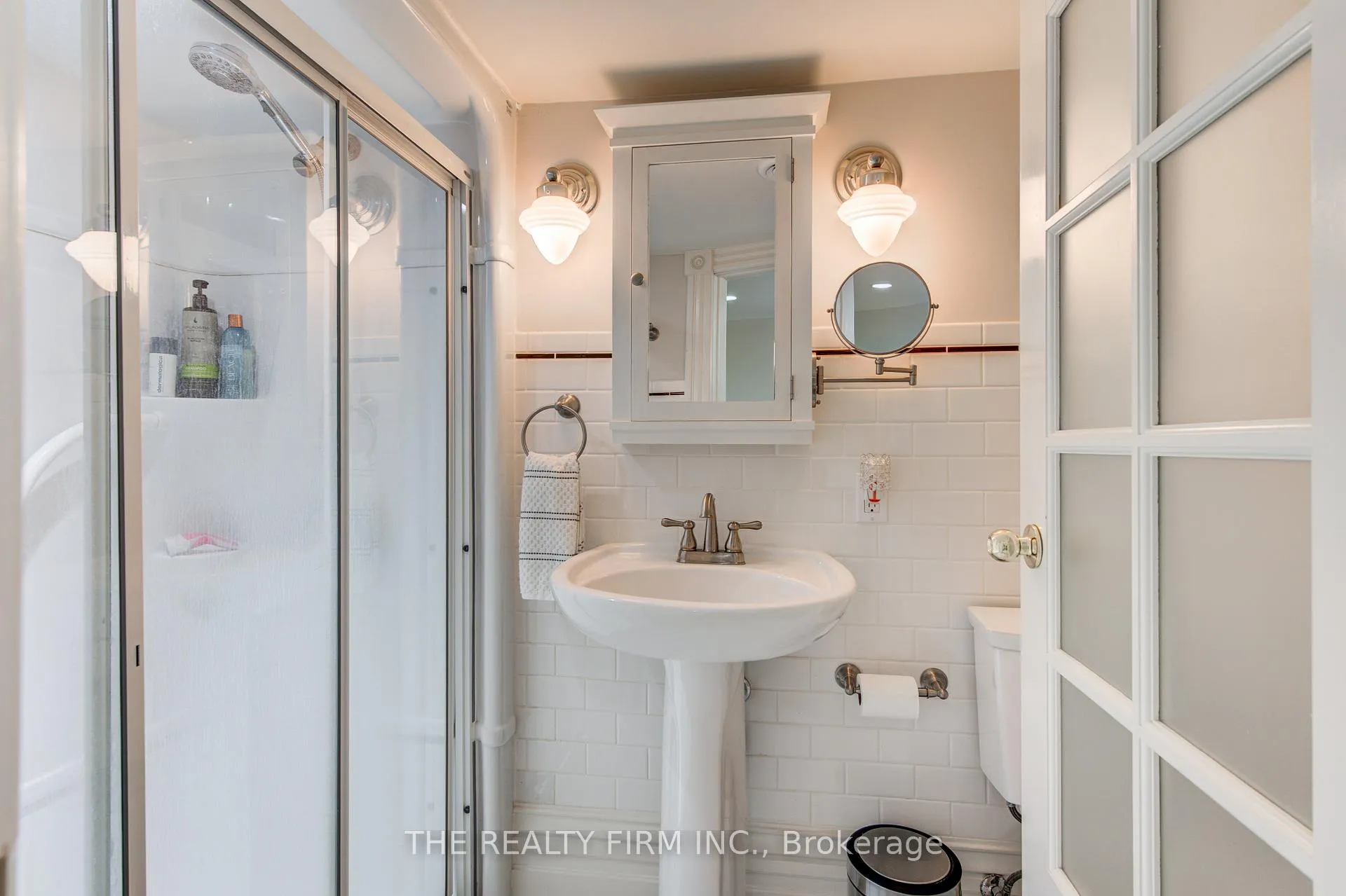 Photo 34 of 41 Askin Street, London, South F — HOMEH