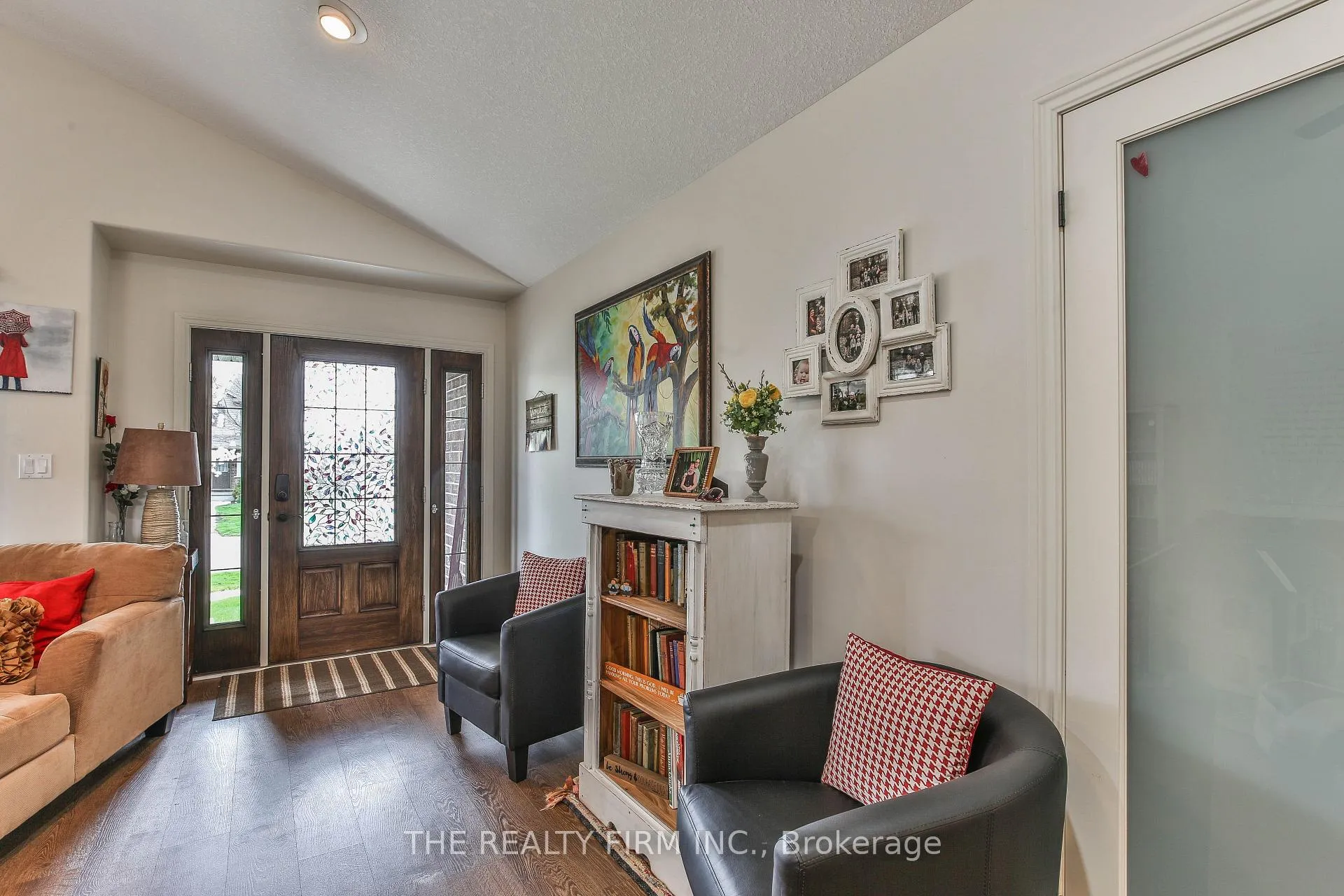 Photo 8 of 2 Ambleside Drive, St. Thomas — HOMEH