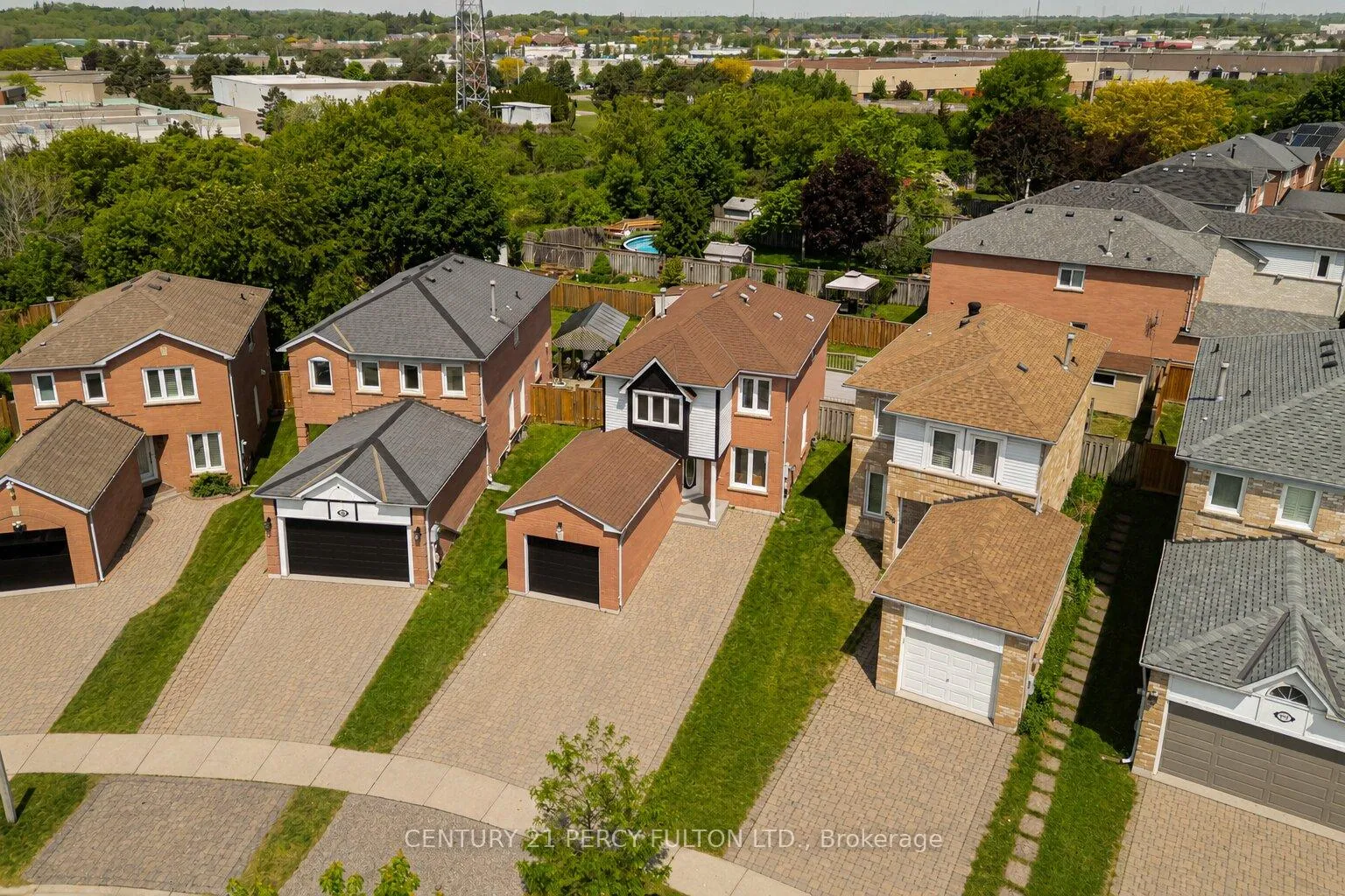 Front of 611 Atwood Crescent
