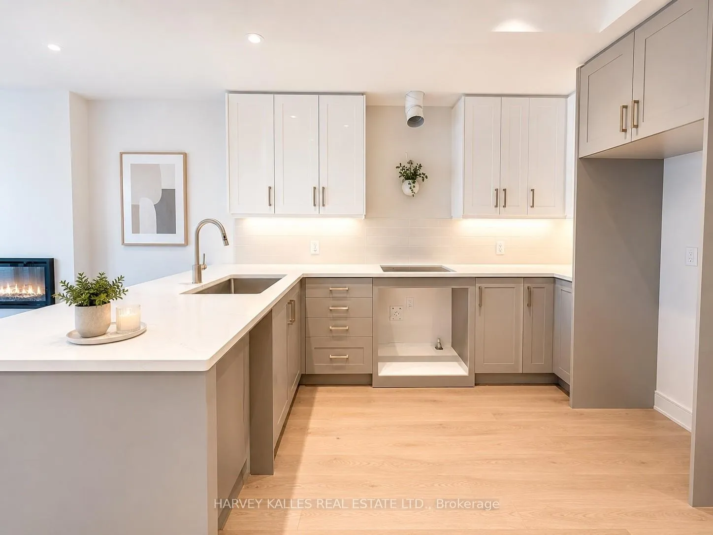 Photo 3 of 19 Innes Avenue, Toronto, Corso Italia-Davenport — HOMEH
