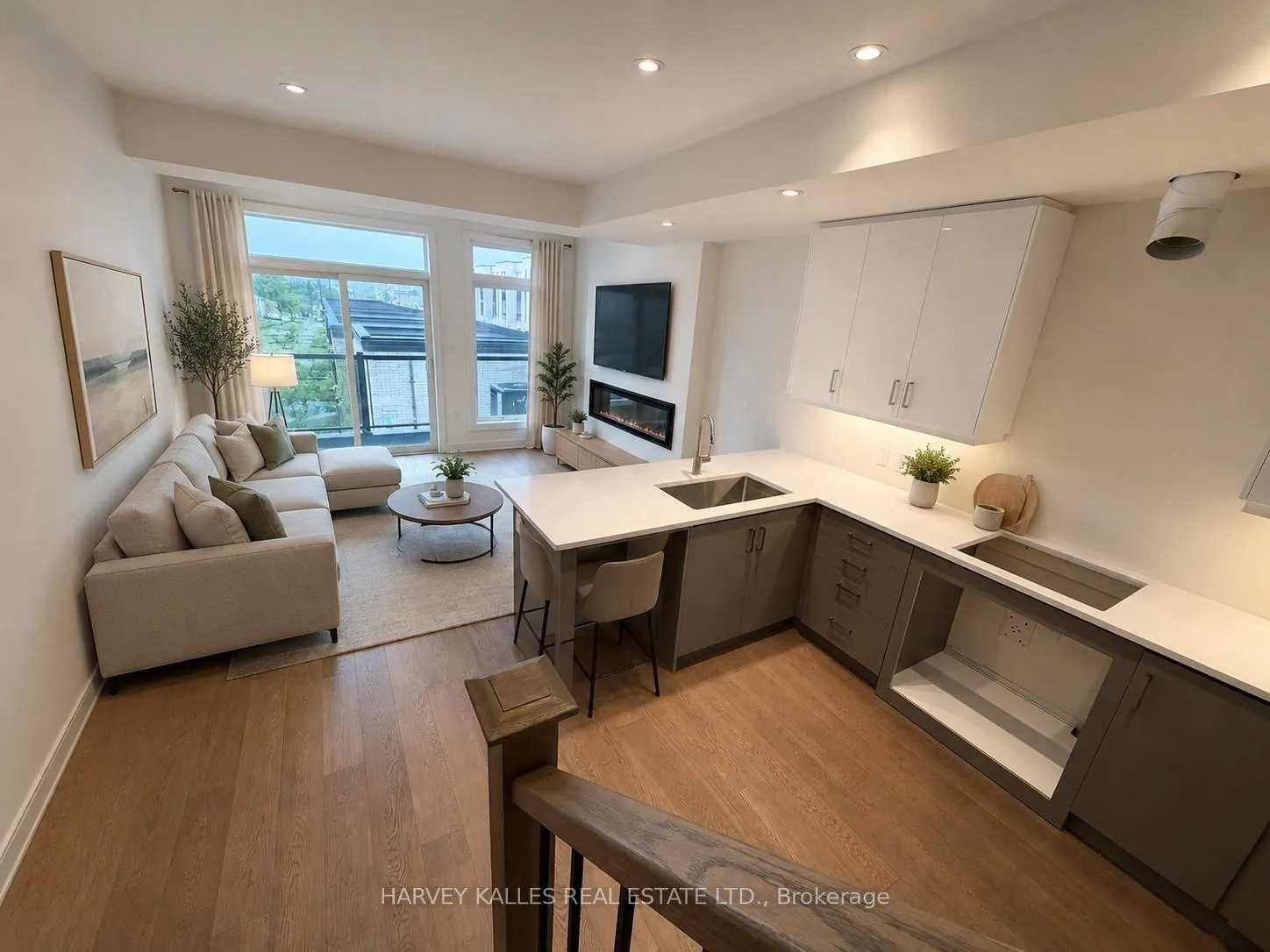 Photo 4 of 19 Innes Avenue, Toronto, Corso Italia-Davenport — HOMEH