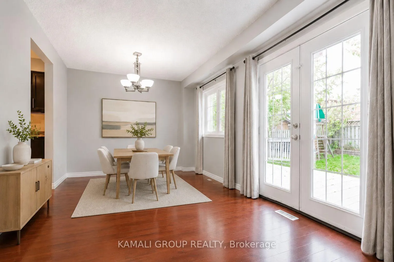 Photo 5 of Unit MAIN, 77 Ecclestone Drive, Brampton, Brampton West — HOMEH