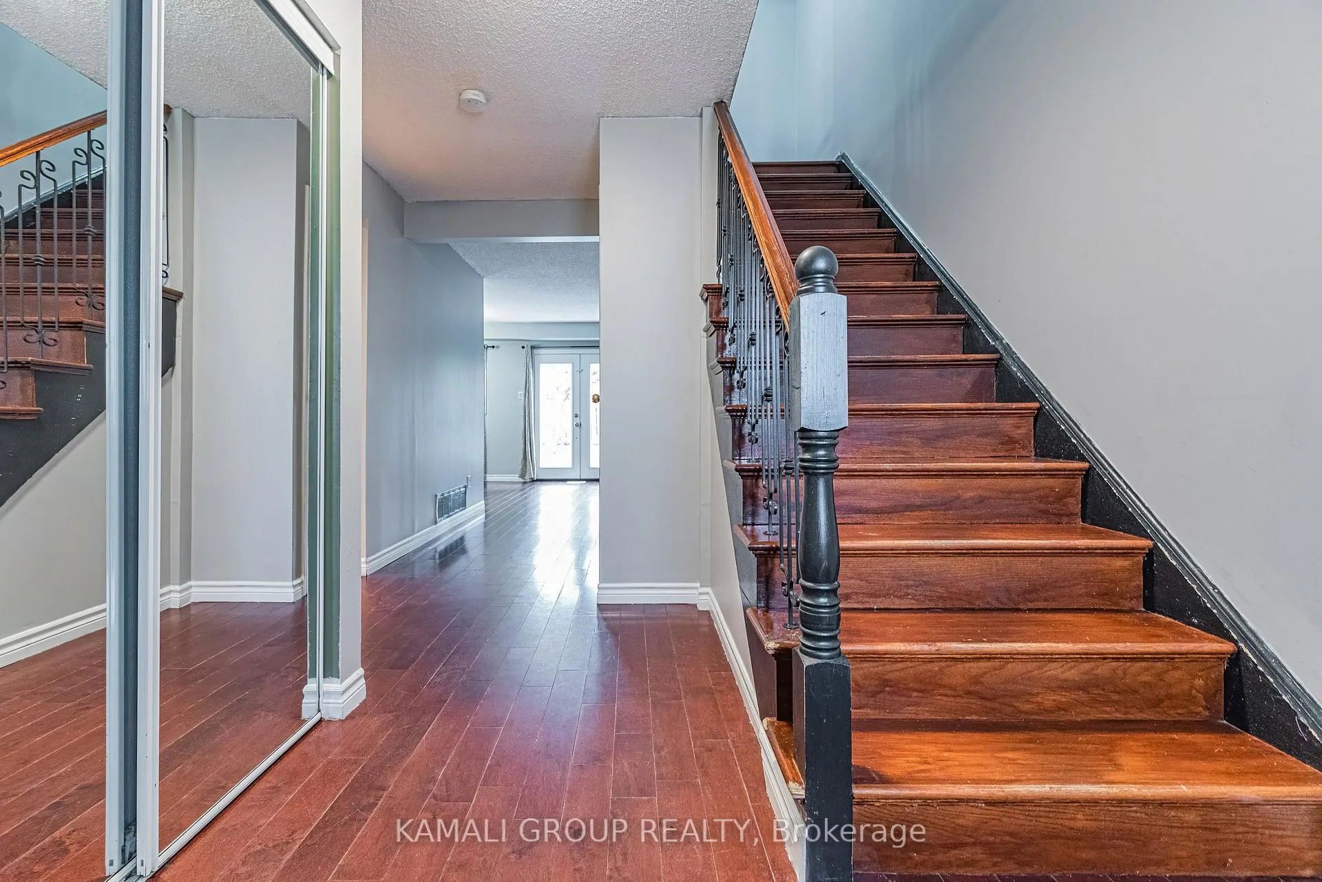 Photo 7 of Unit MAIN, 77 Ecclestone Drive, Brampton, Brampton West — HOMEH