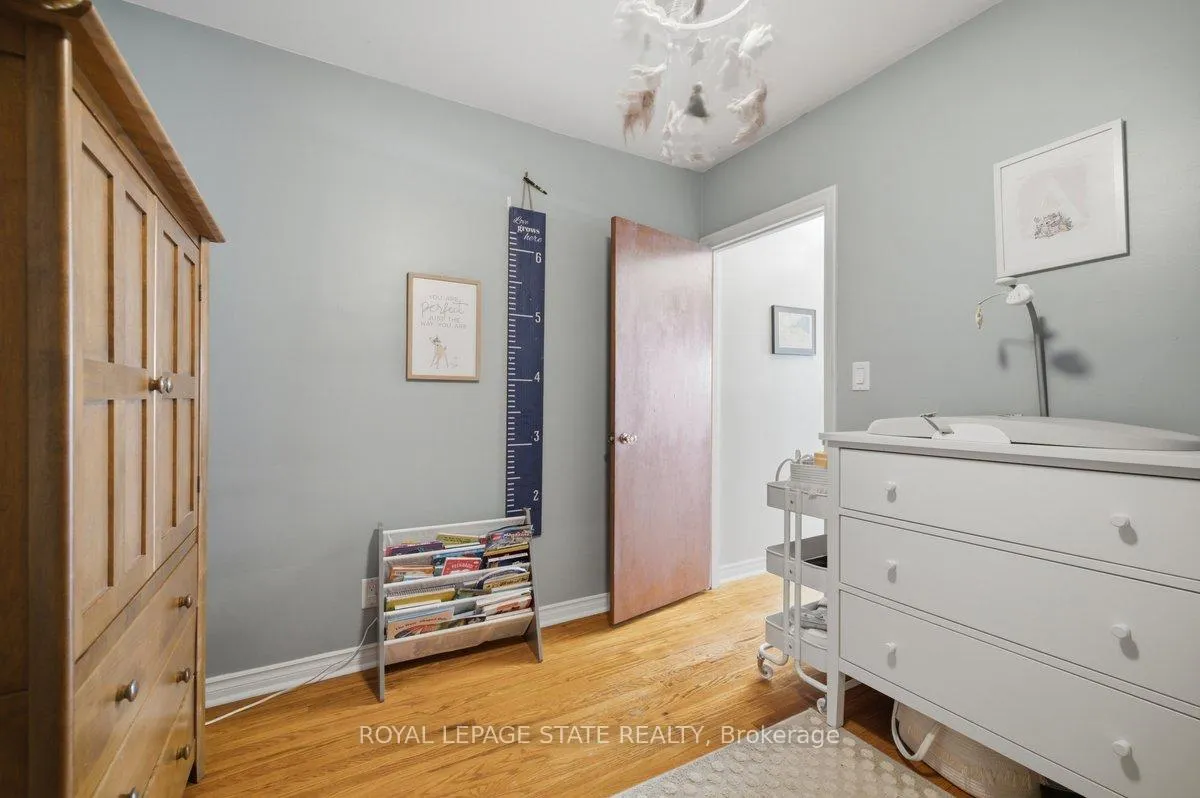 Photo 11 of 216 Summerhill Avenue, Hamilton, Glenview — HOMEH