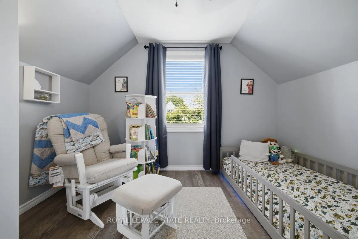 Photo 18 of 216 Summerhill Avenue, Hamilton, Glenview — HOMEH