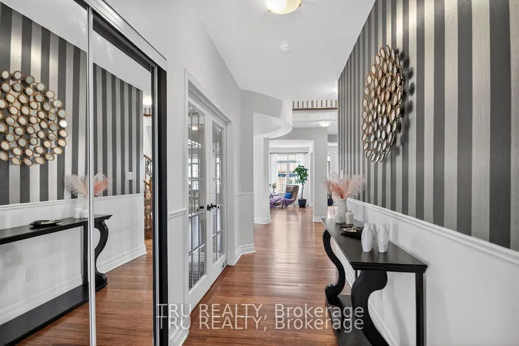 Photo 3 of 380 Blackleaf Drive, Ottawa, Barrhaven - Stonebridge — HOMEH