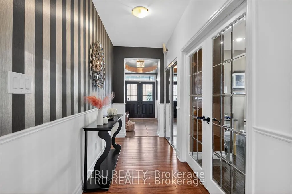 Photo 4 of 380 Blackleaf Drive, Ottawa, Barrhaven - Stonebridge — HOMEH