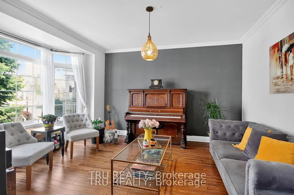 Photo 5 of 380 Blackleaf Drive, Ottawa, Barrhaven - Stonebridge — HOMEH