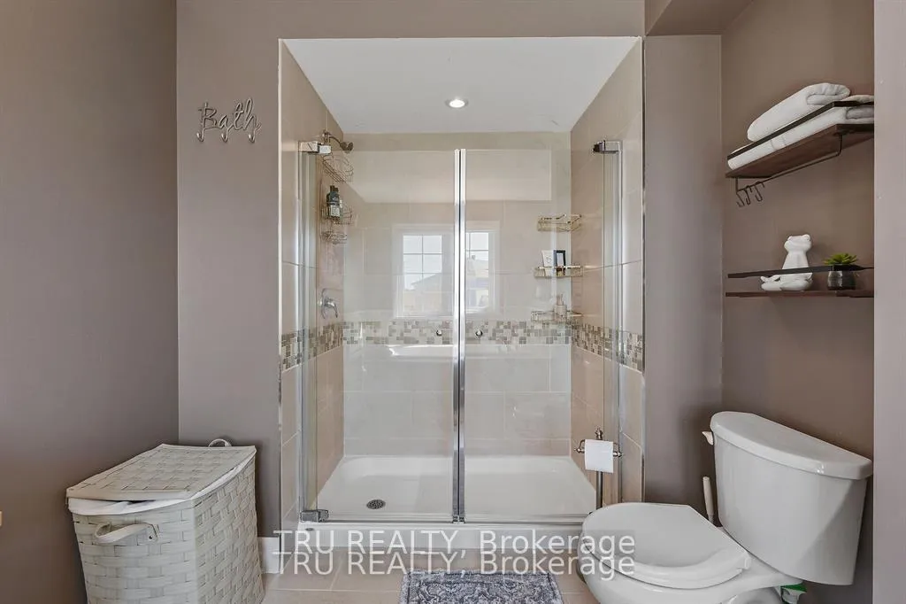 Photo 36 of 380 Blackleaf Drive, Ottawa, Barrhaven - Stonebridge — HOMEH