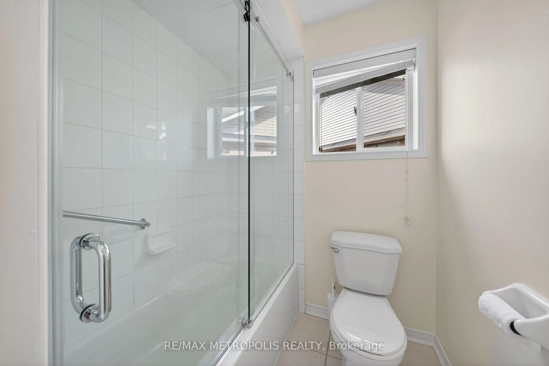 Photo 30 of 83 Greenhalf Drive, Ajax, South East — HOMEH