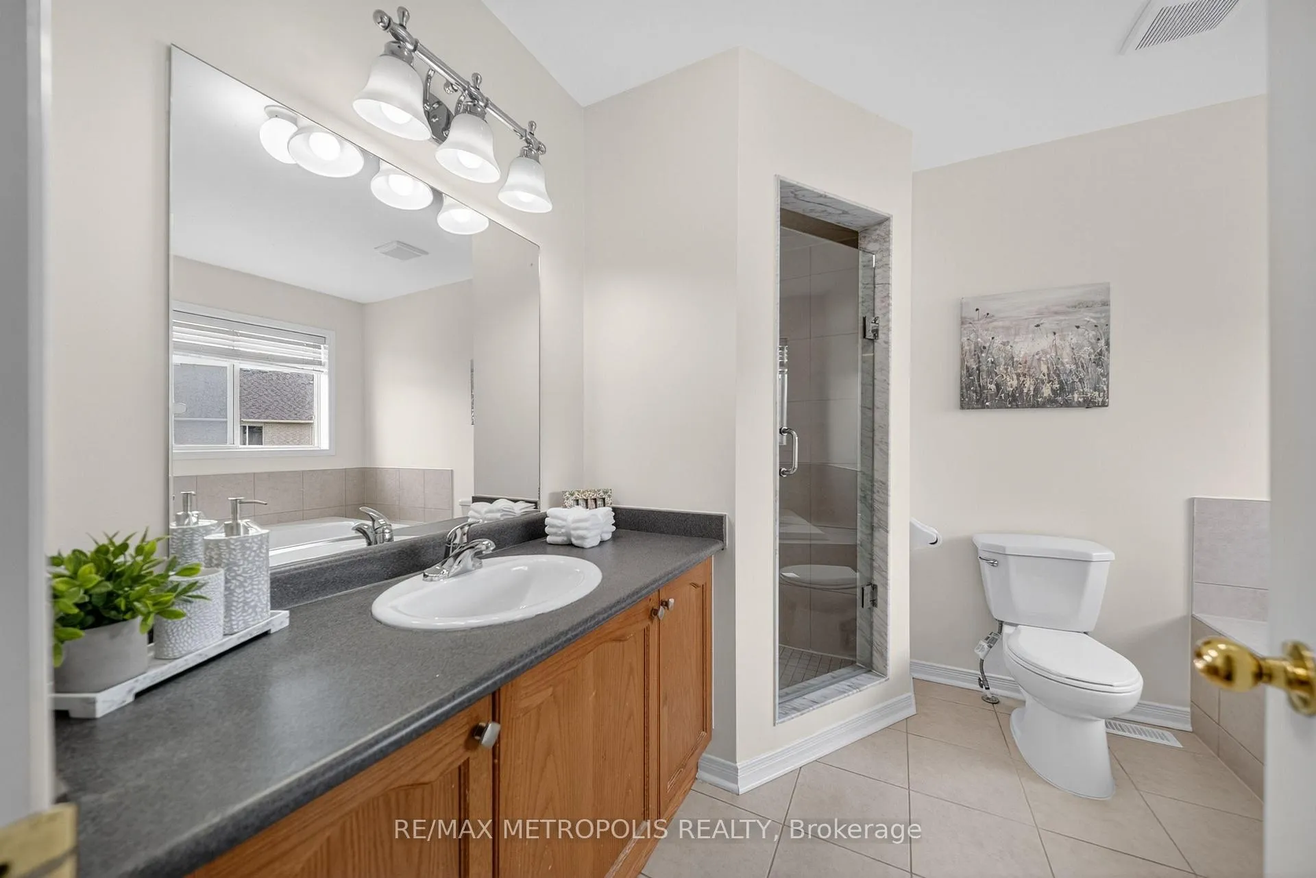 Photo 34 of 83 Greenhalf Drive, Ajax, South East — HOMEH