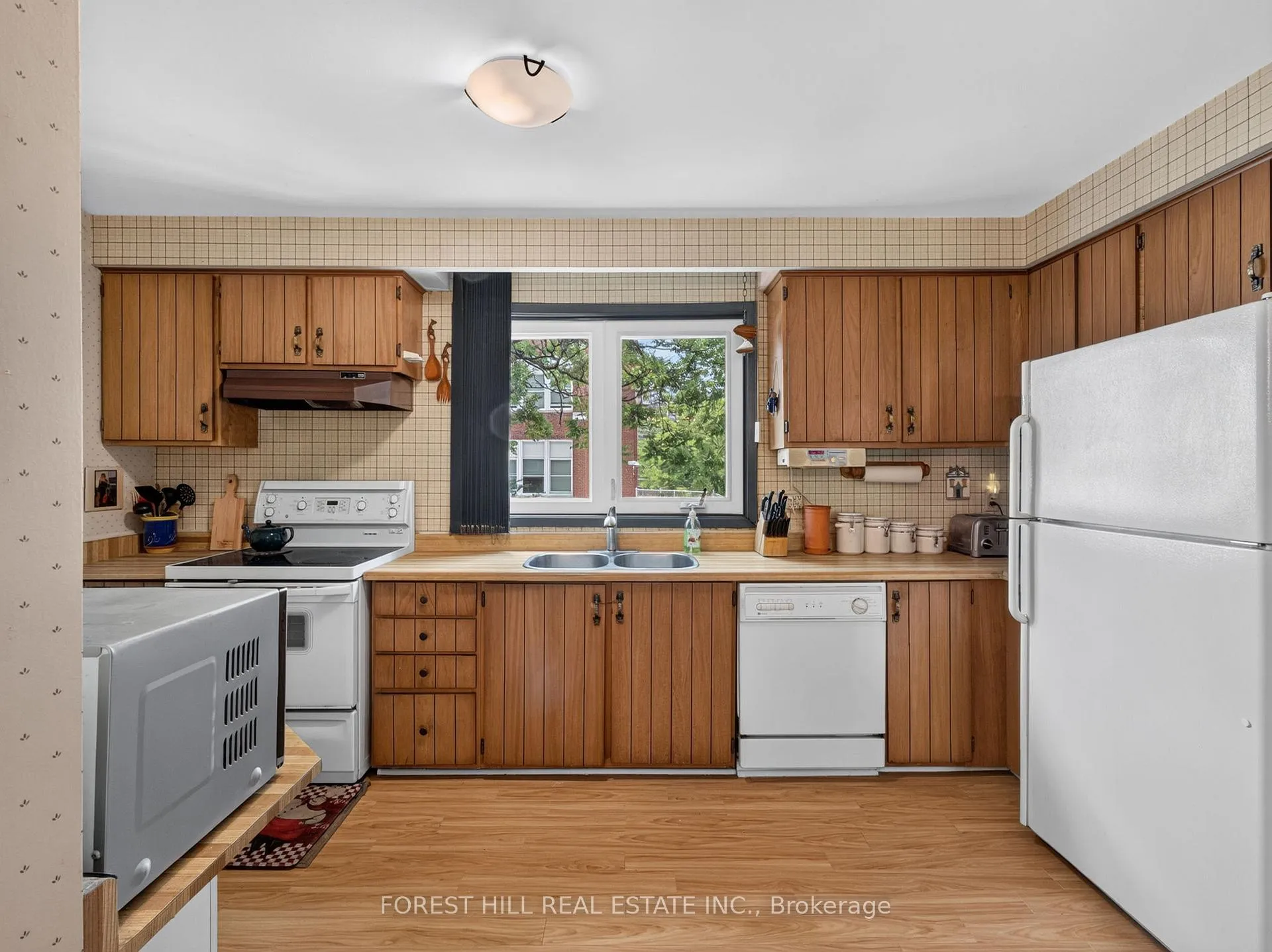 Photo 6 of Unit 636, 636 Adelaide Street W, Toronto, Waterfront Communities — HOMEH