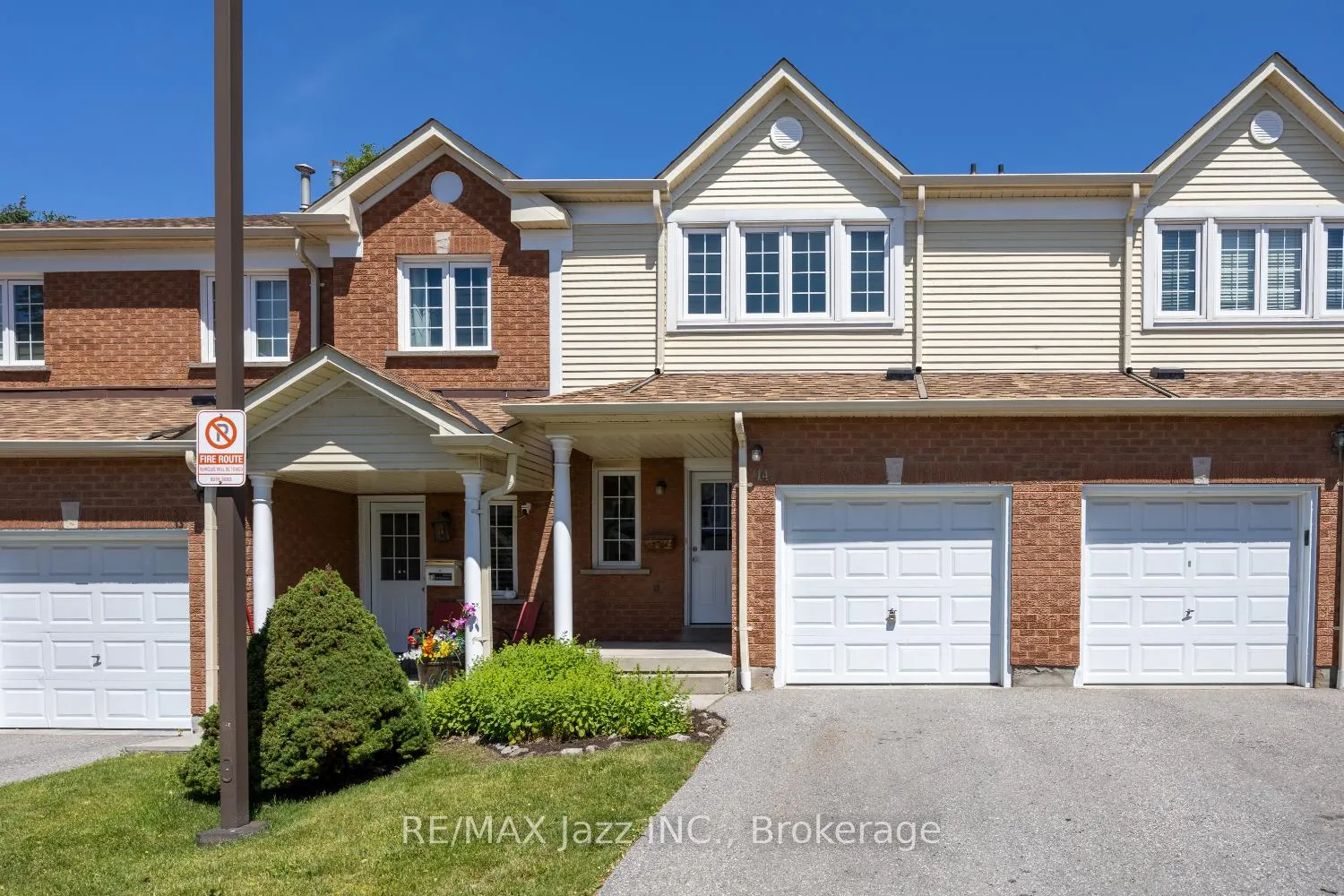 Photo 1 of Unit 14, 10 Bassett Boulevard, Whitby, Pringle Creek — HOMEH
