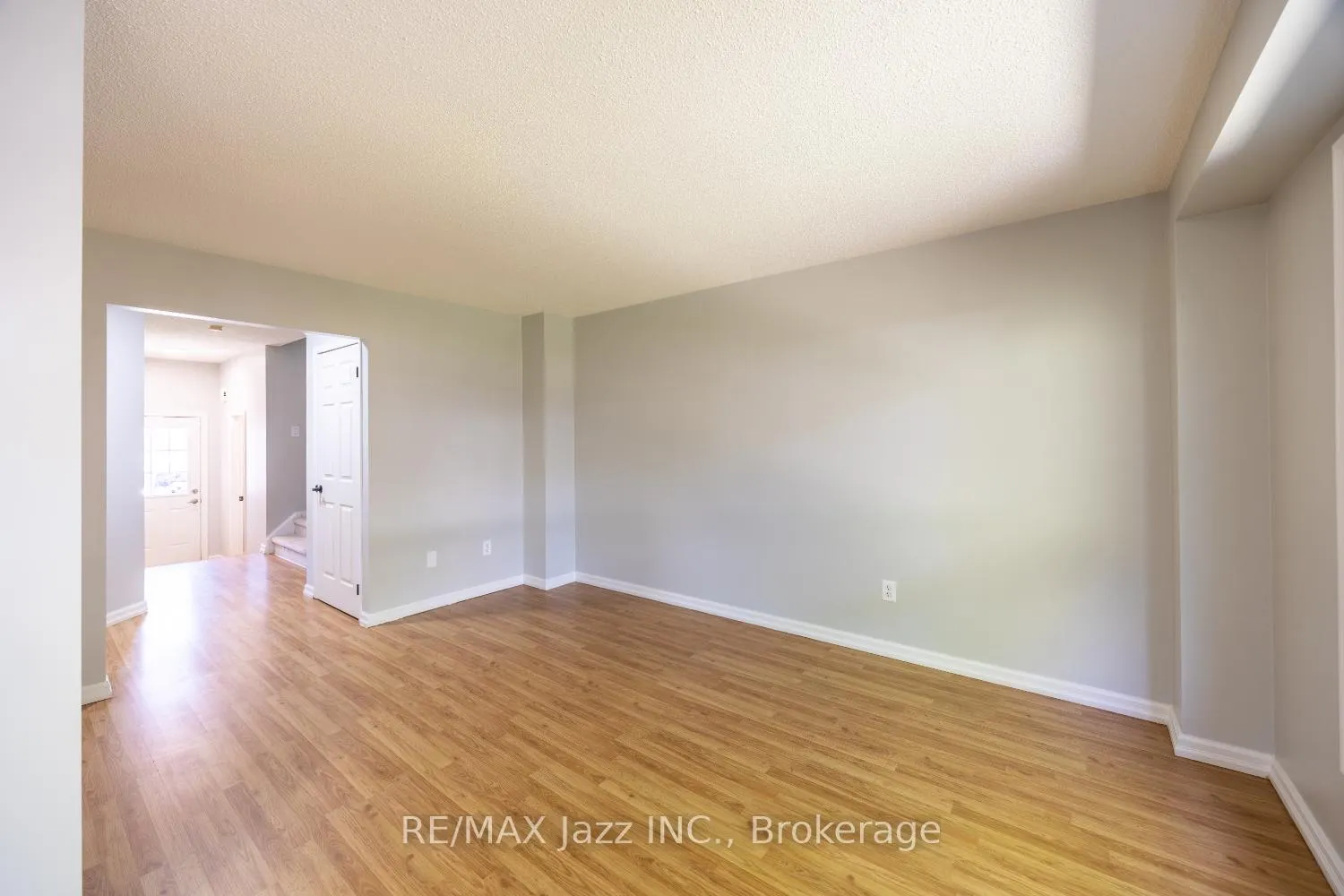 Photo 6 of Unit 14, 10 Bassett Boulevard, Whitby, Pringle Creek — HOMEH