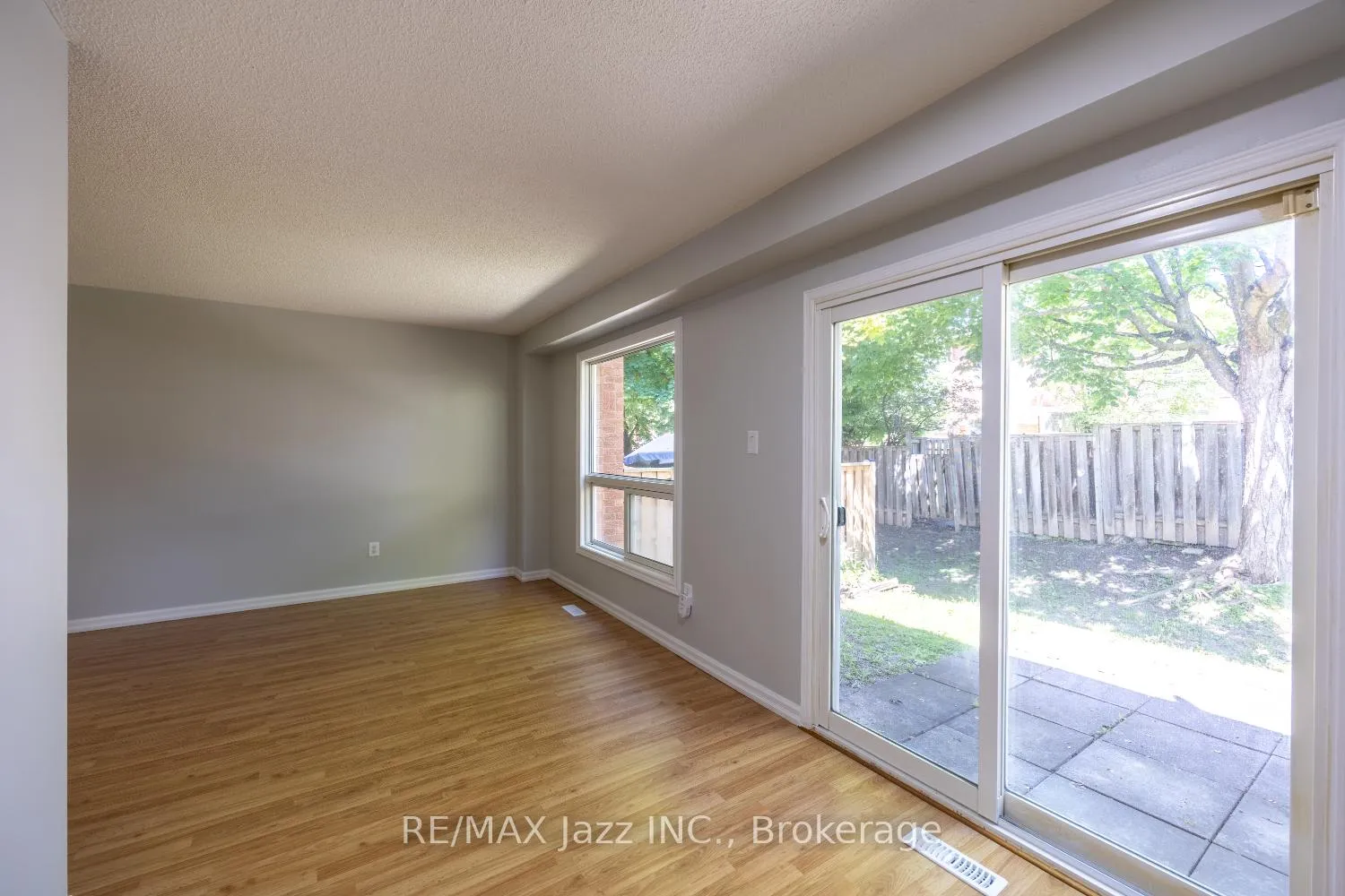 Photo 10 of Unit 14, 10 Bassett Boulevard, Whitby, Pringle Creek — HOMEH