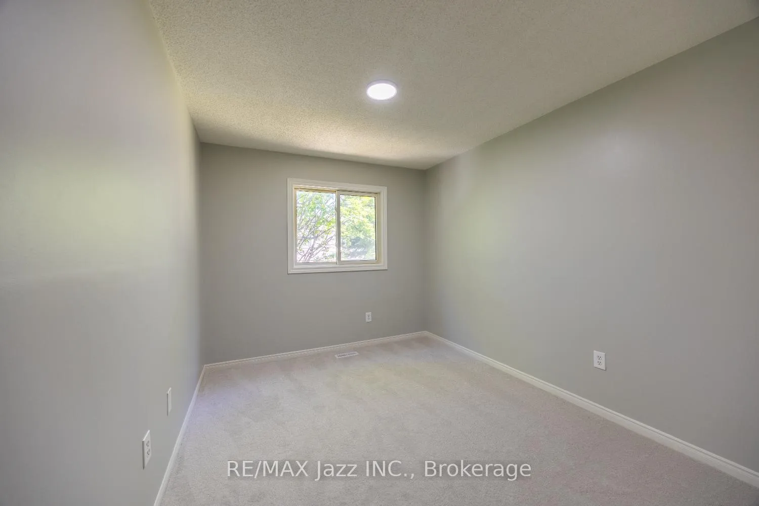 Photo 16 of Unit 14, 10 Bassett Boulevard, Whitby, Pringle Creek — HOMEH